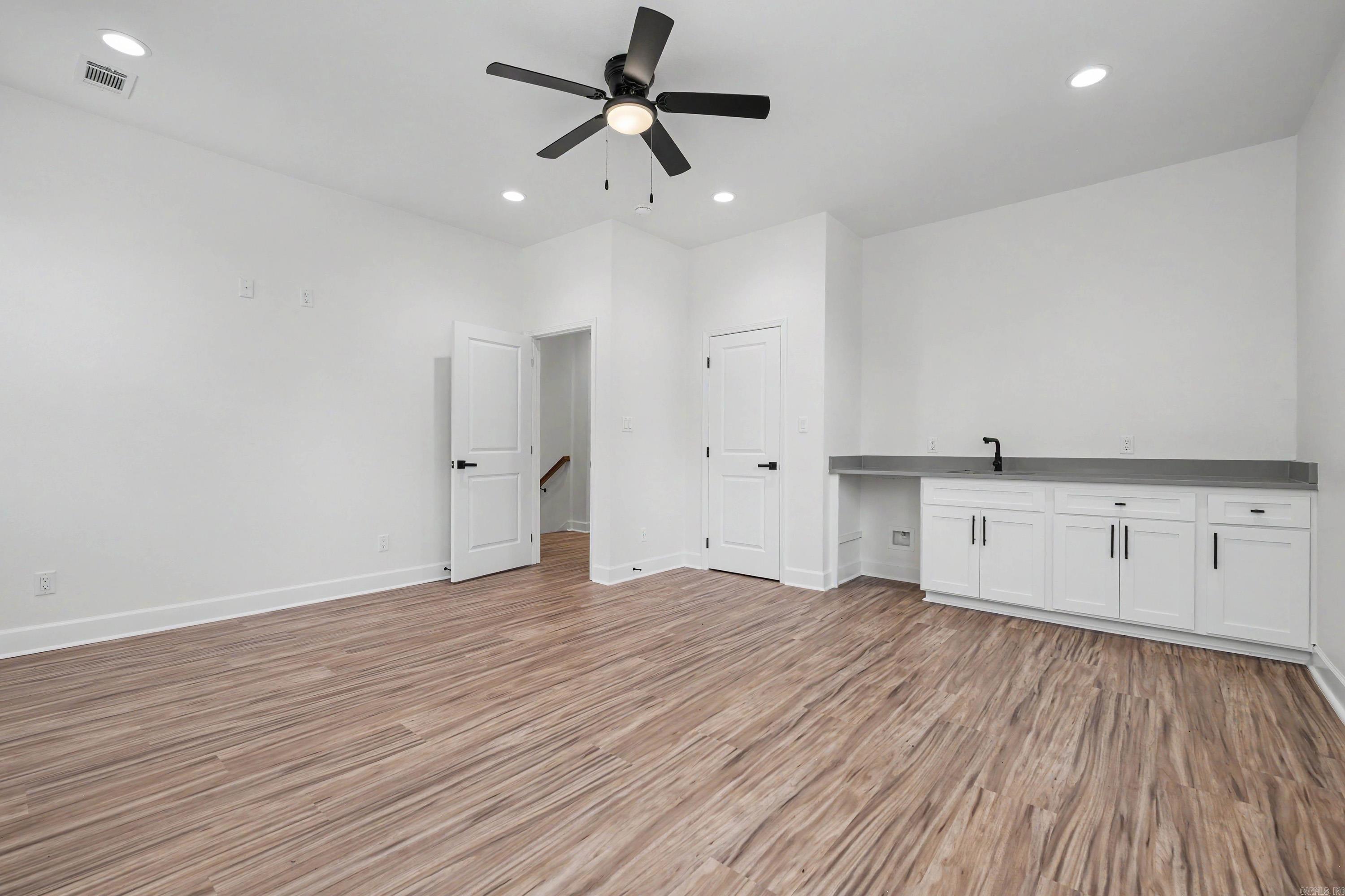 FLEMING & BRADFORD - Residential