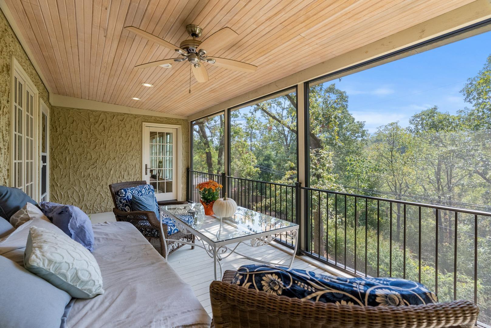 GRANDVIEW - Residential