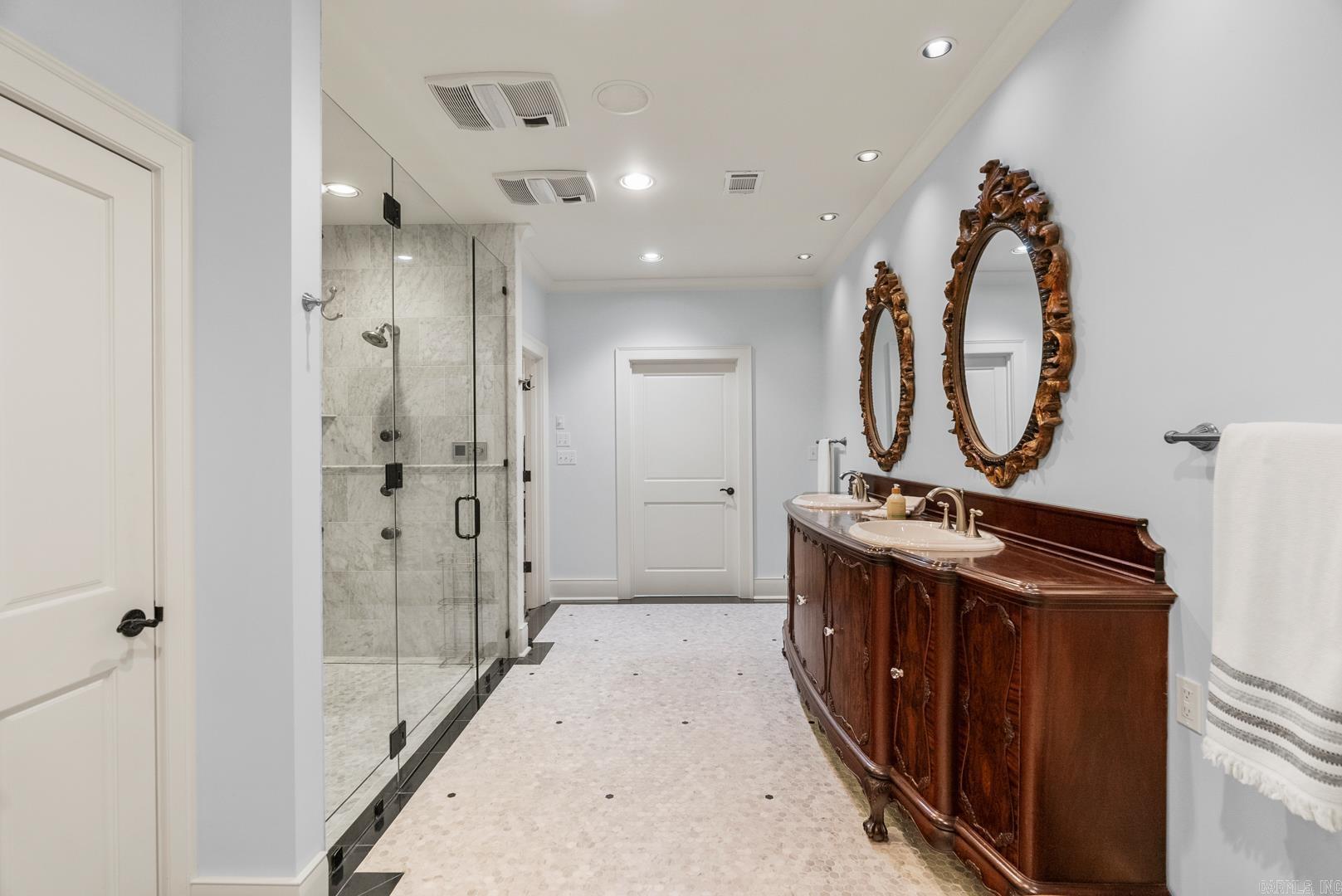 GRANDVIEW - Residential