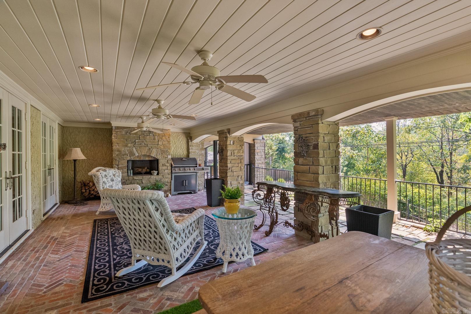 GRANDVIEW - Residential