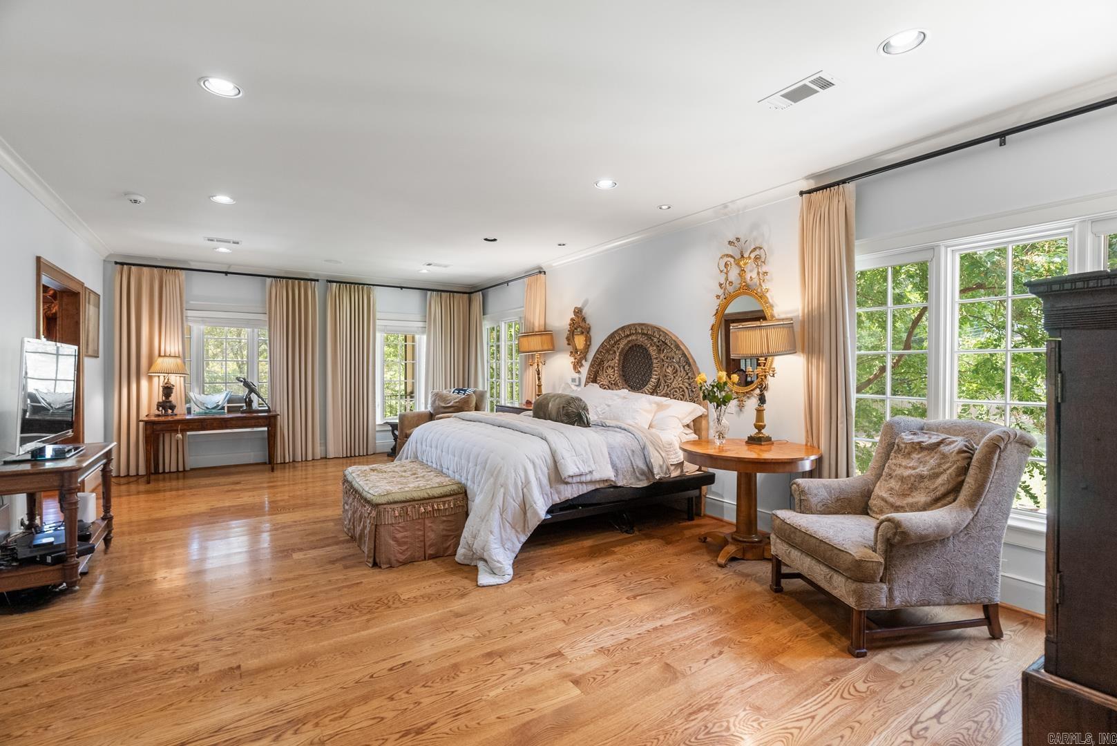 GRANDVIEW - Residential