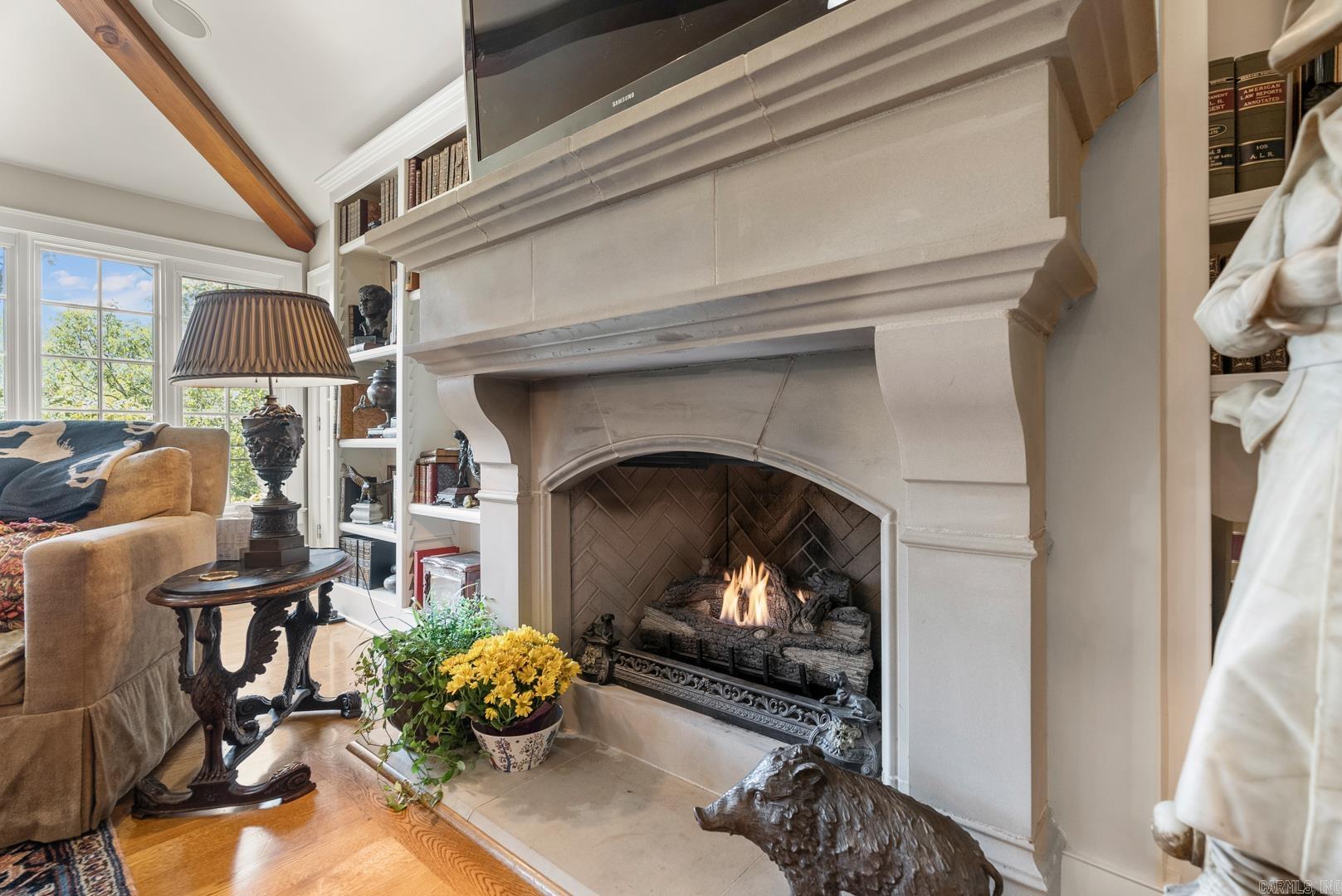 GRANDVIEW - Residential