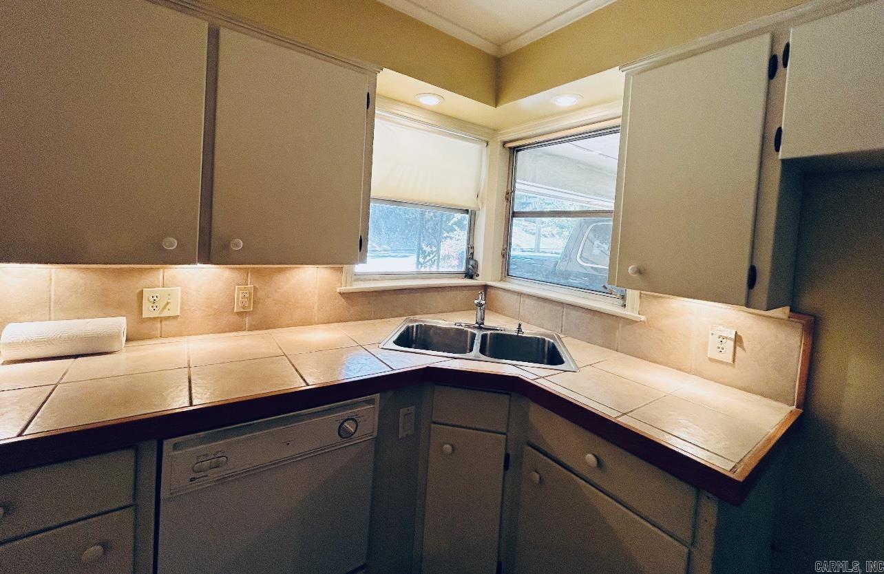 EAST PALISADES - Residential