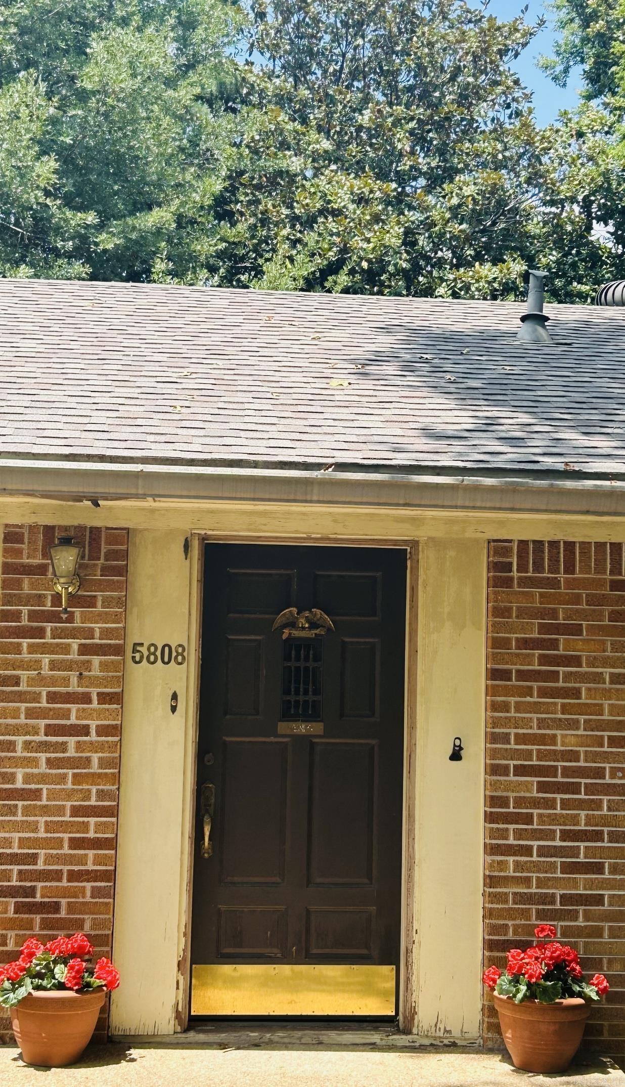 EAST PALISADES - Residential