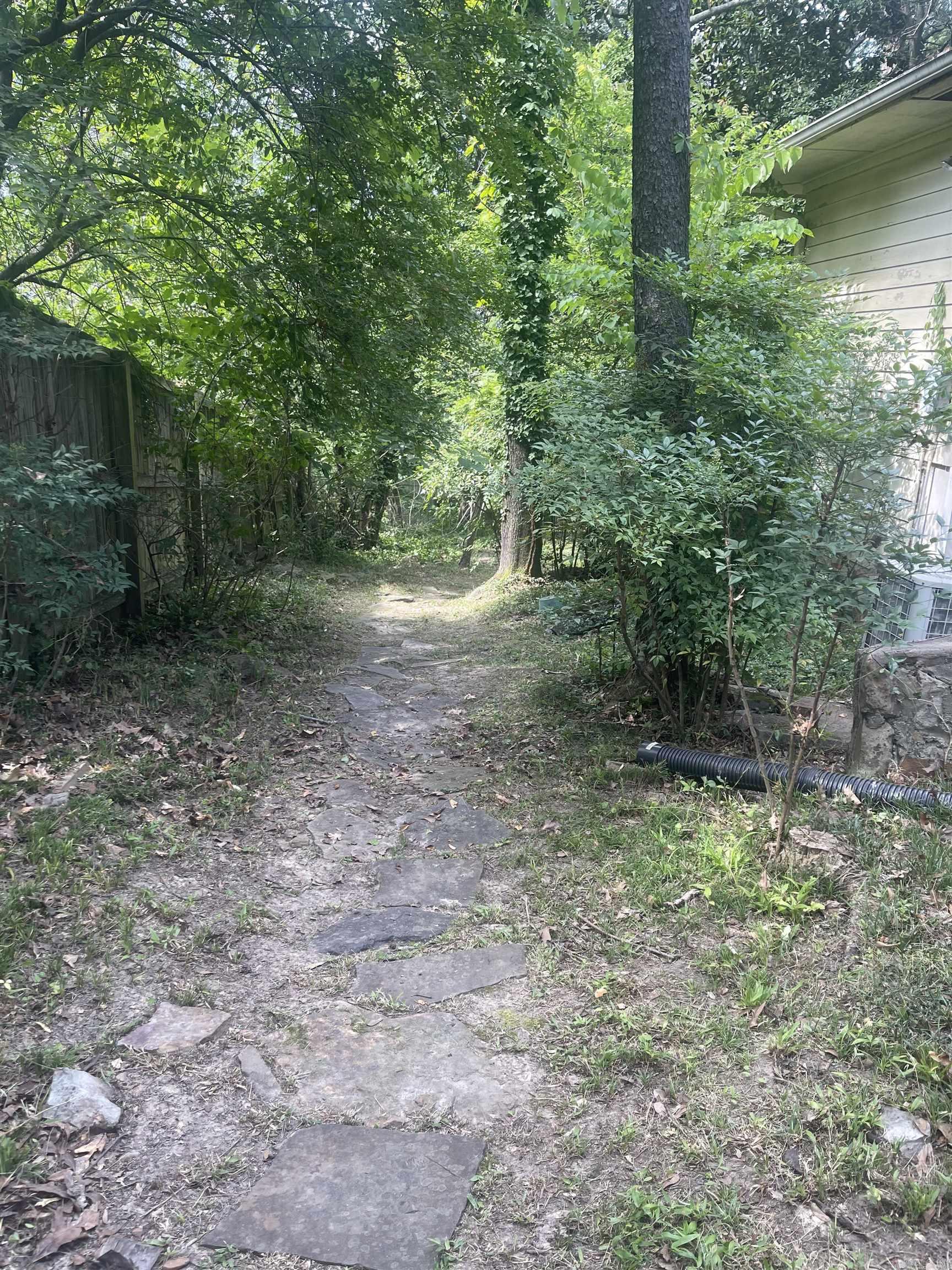 EAST PALISADES - Residential