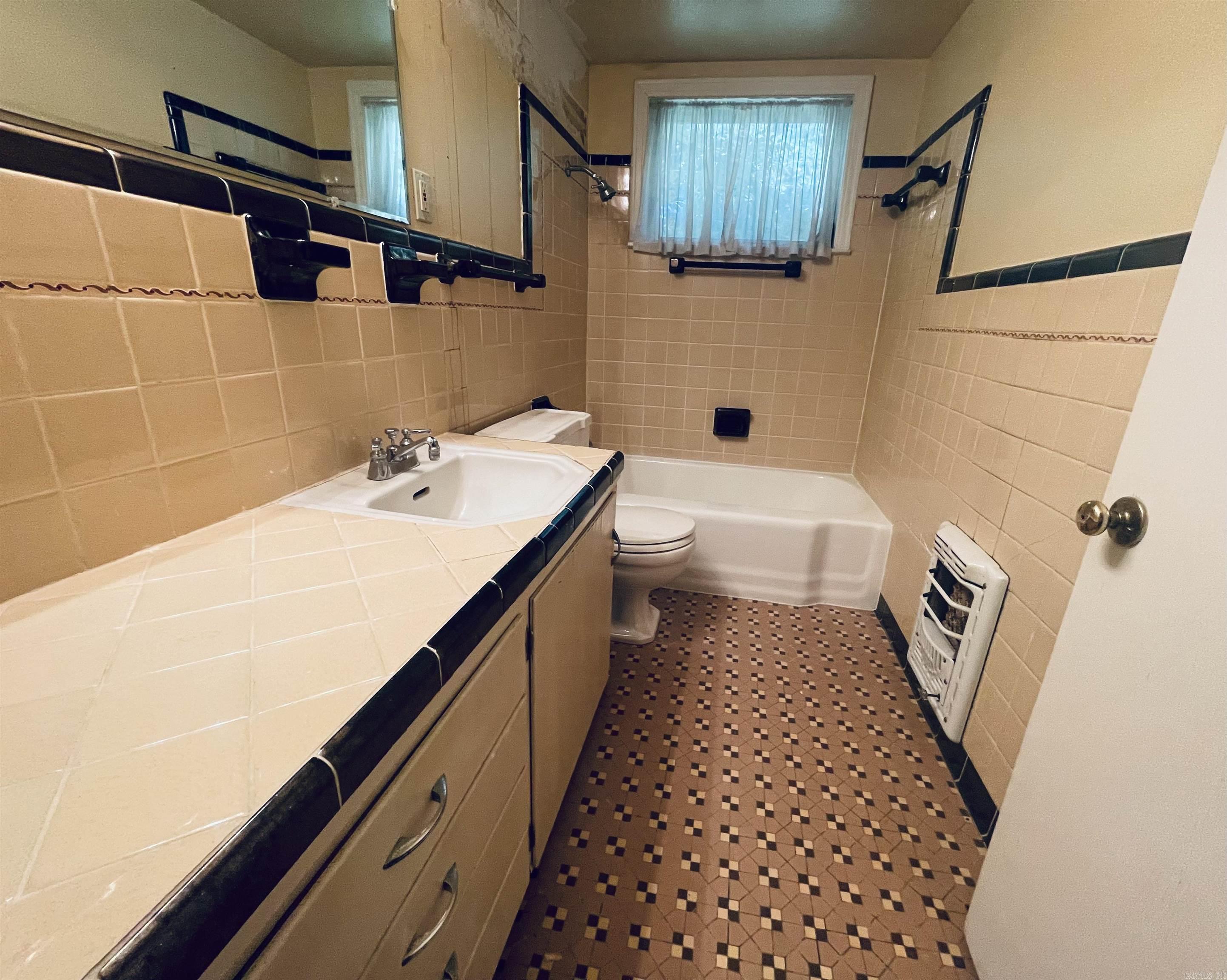 EAST PALISADES - Residential