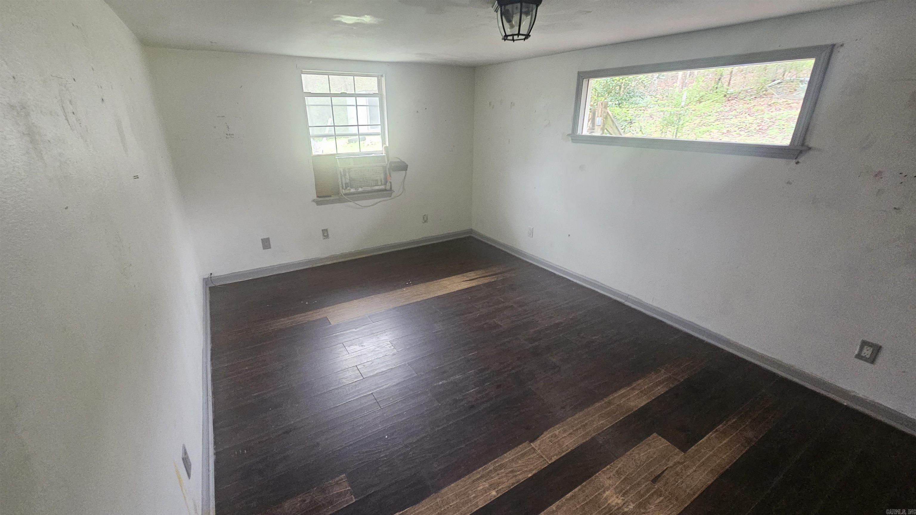 ARROWHEAD LAKE ESTATES 1 - Residential