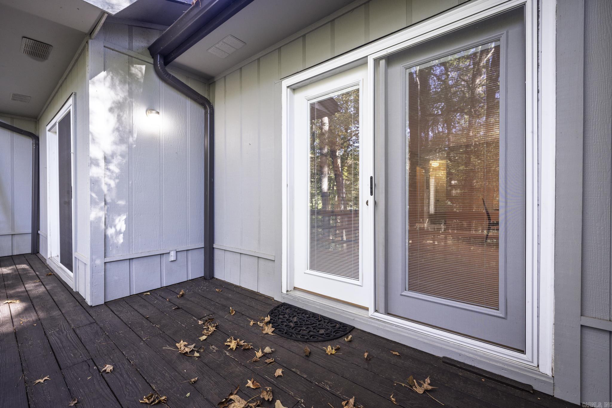 CORTEZ COURTS - Residential