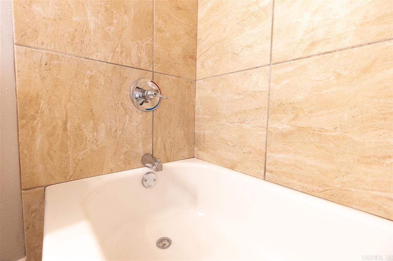 Morris Manor 2nd - Residential Lease