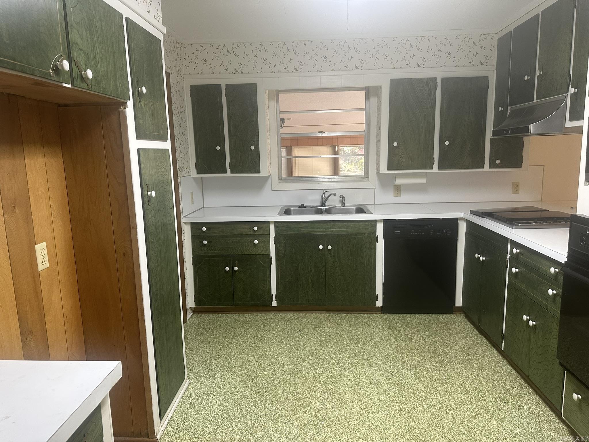 Mike Berg Lake - Residential