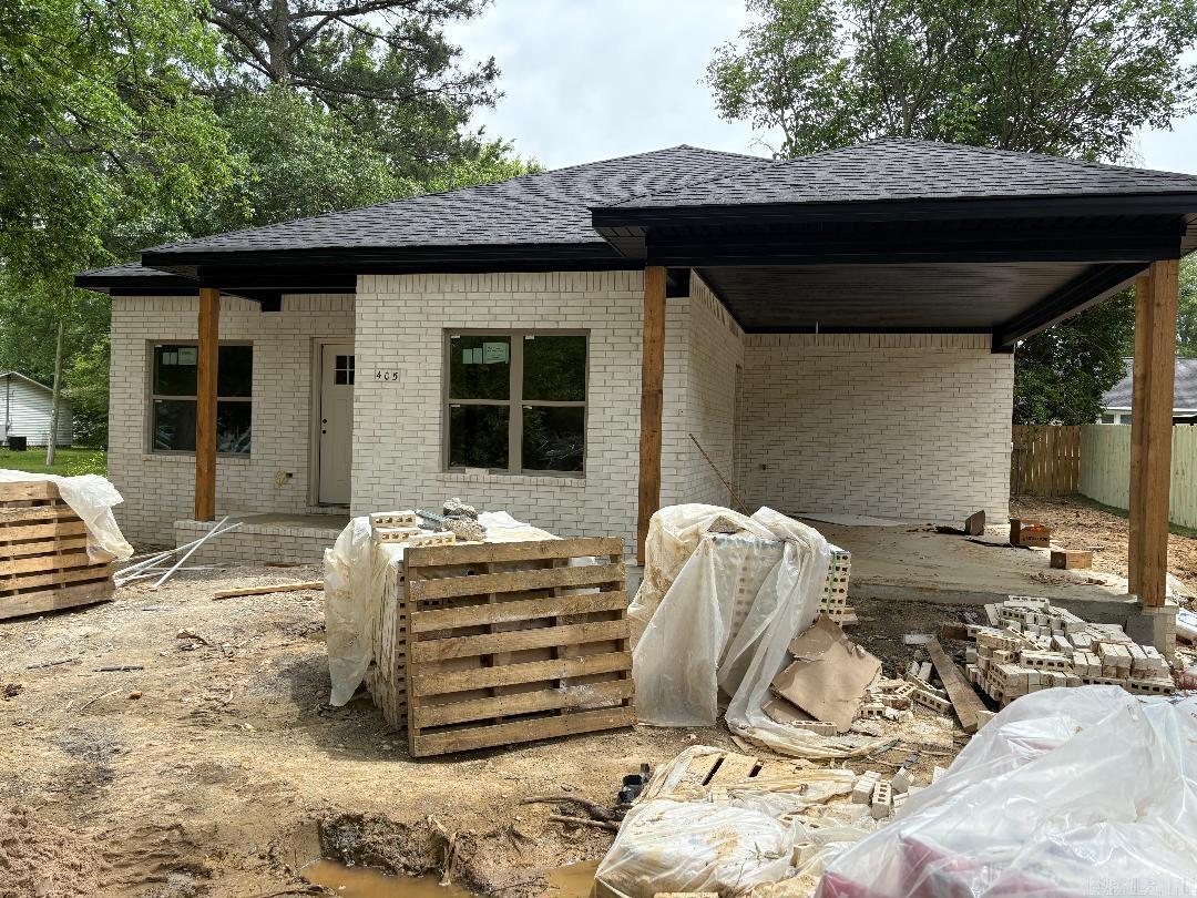 Beautiful New Construction in Heart of Beebe. Lots of Amazing Amenities. Granite in Kitchen and Both Bathrooms. Built Ins in All Closets. Walk in Tile Shower in Master Bath. Completion of Home June 30th , Pan Ceiling In Master Bedroom. Fenced In backyard for your Children and Pets. Walking distance to Downtown Beebe, and Beebe Schools and ASU Beebe.