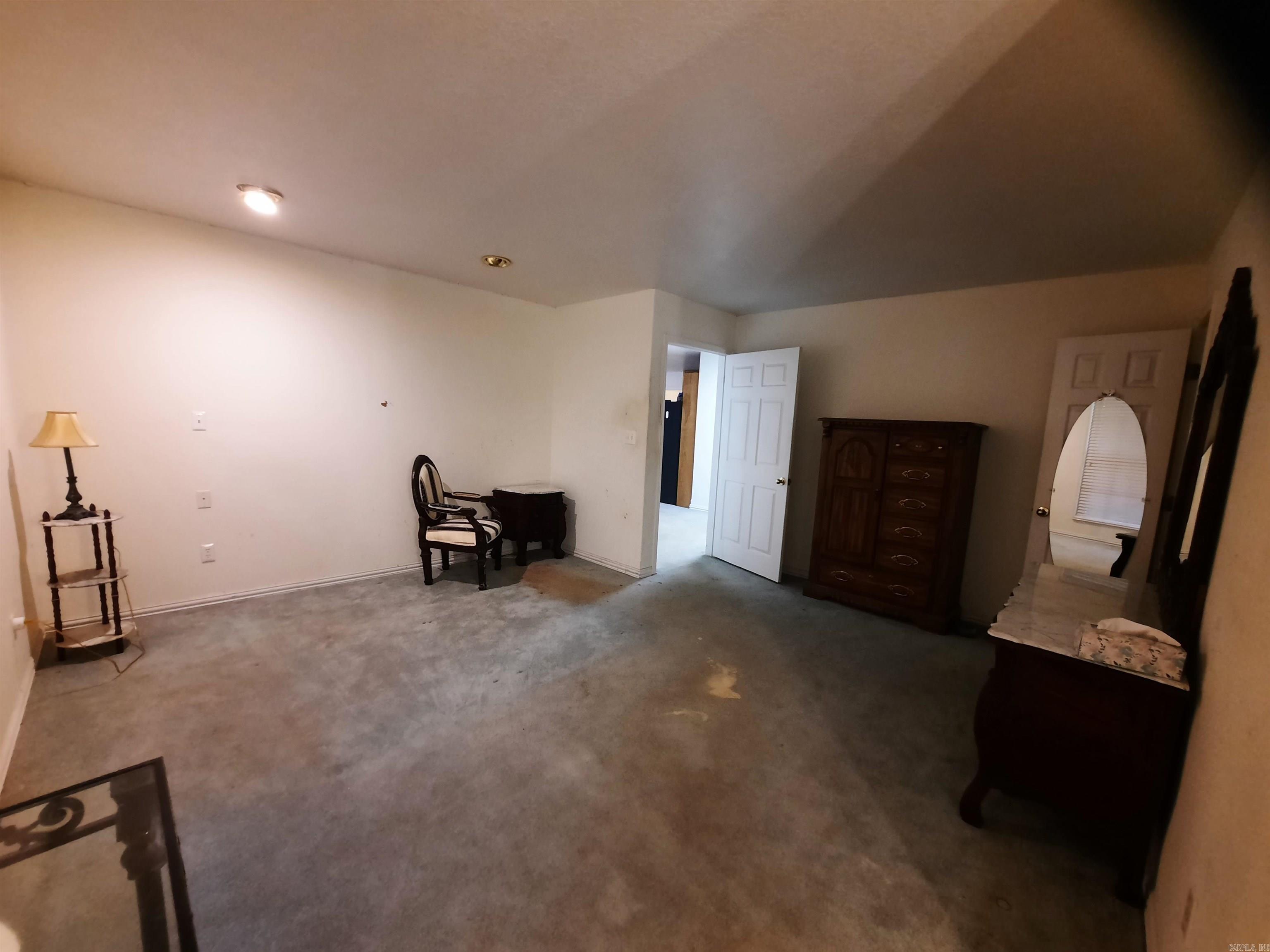 LANCASTER WESTERN - Residential