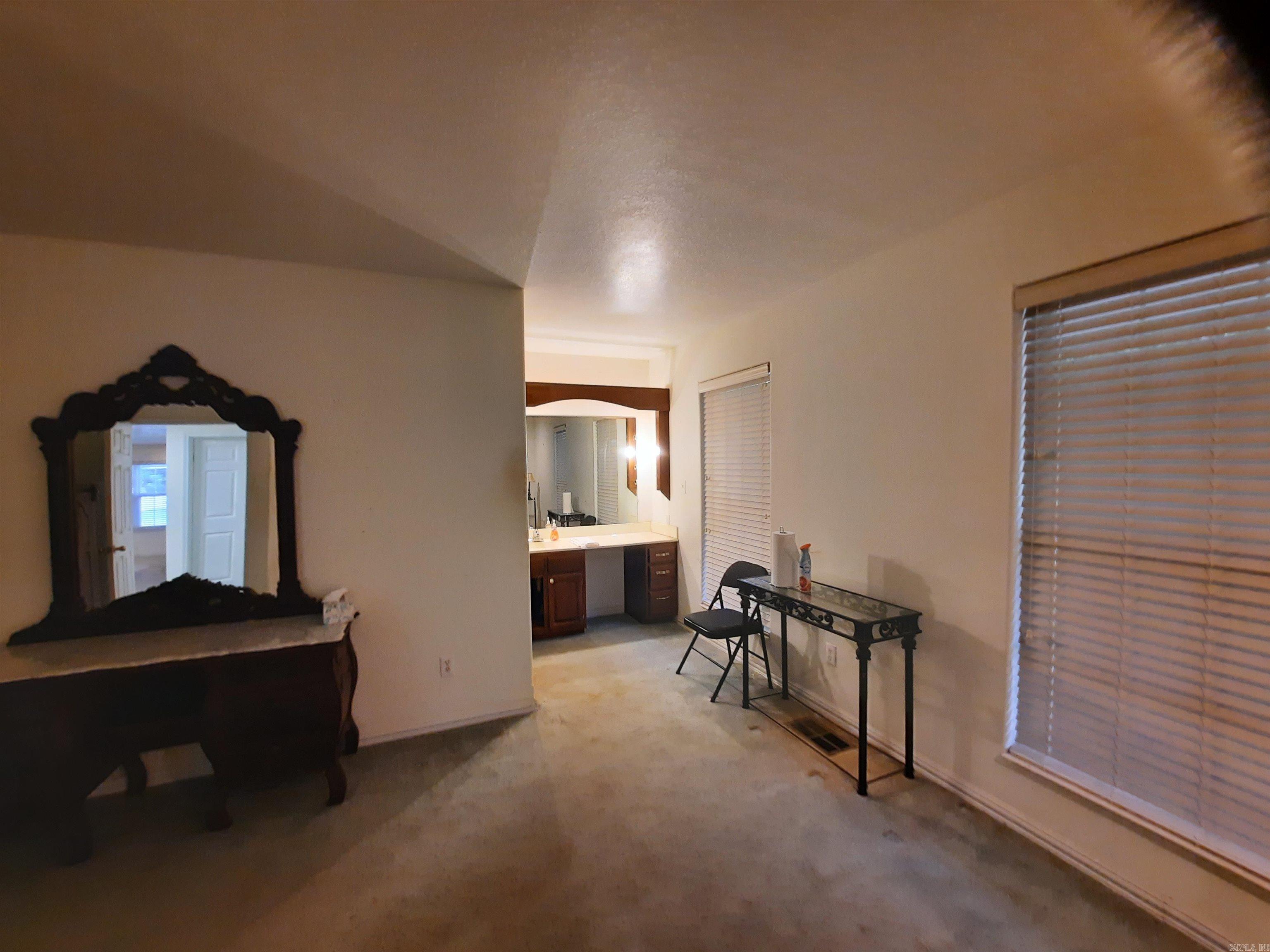 LANCASTER WESTERN - Residential
