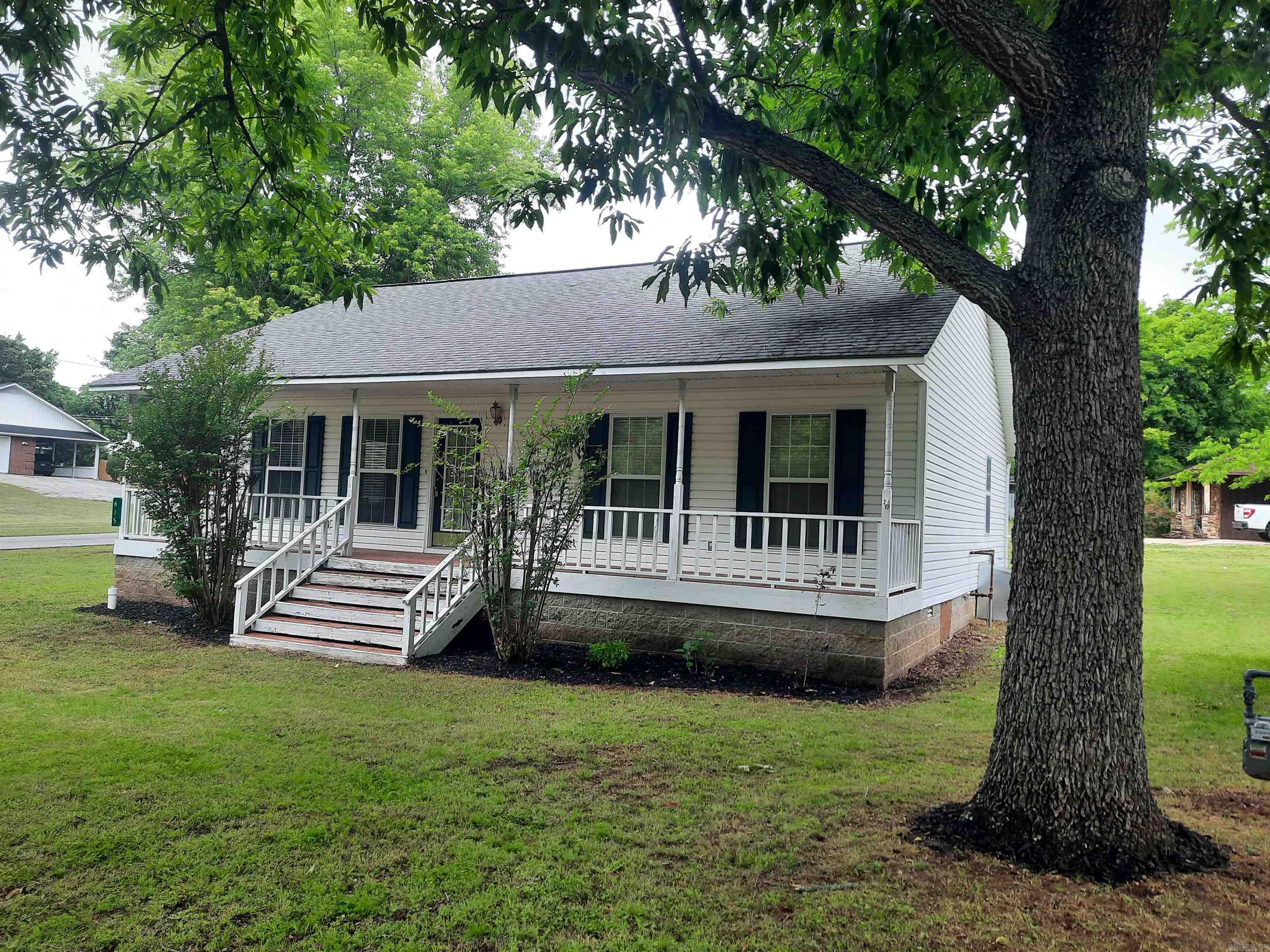 LANCASTER WESTERN - Residential