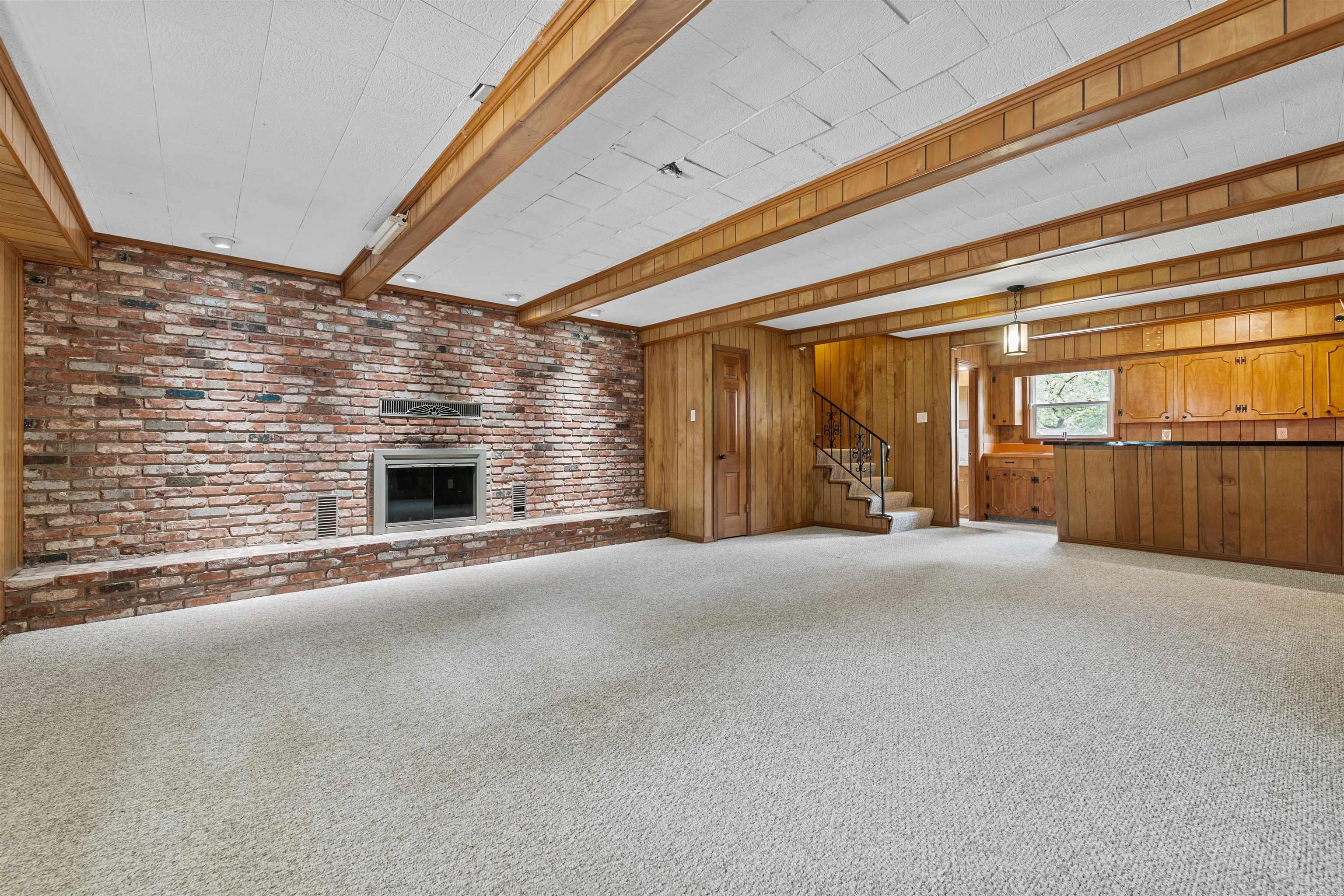 LAKEWOOD NE - Residential