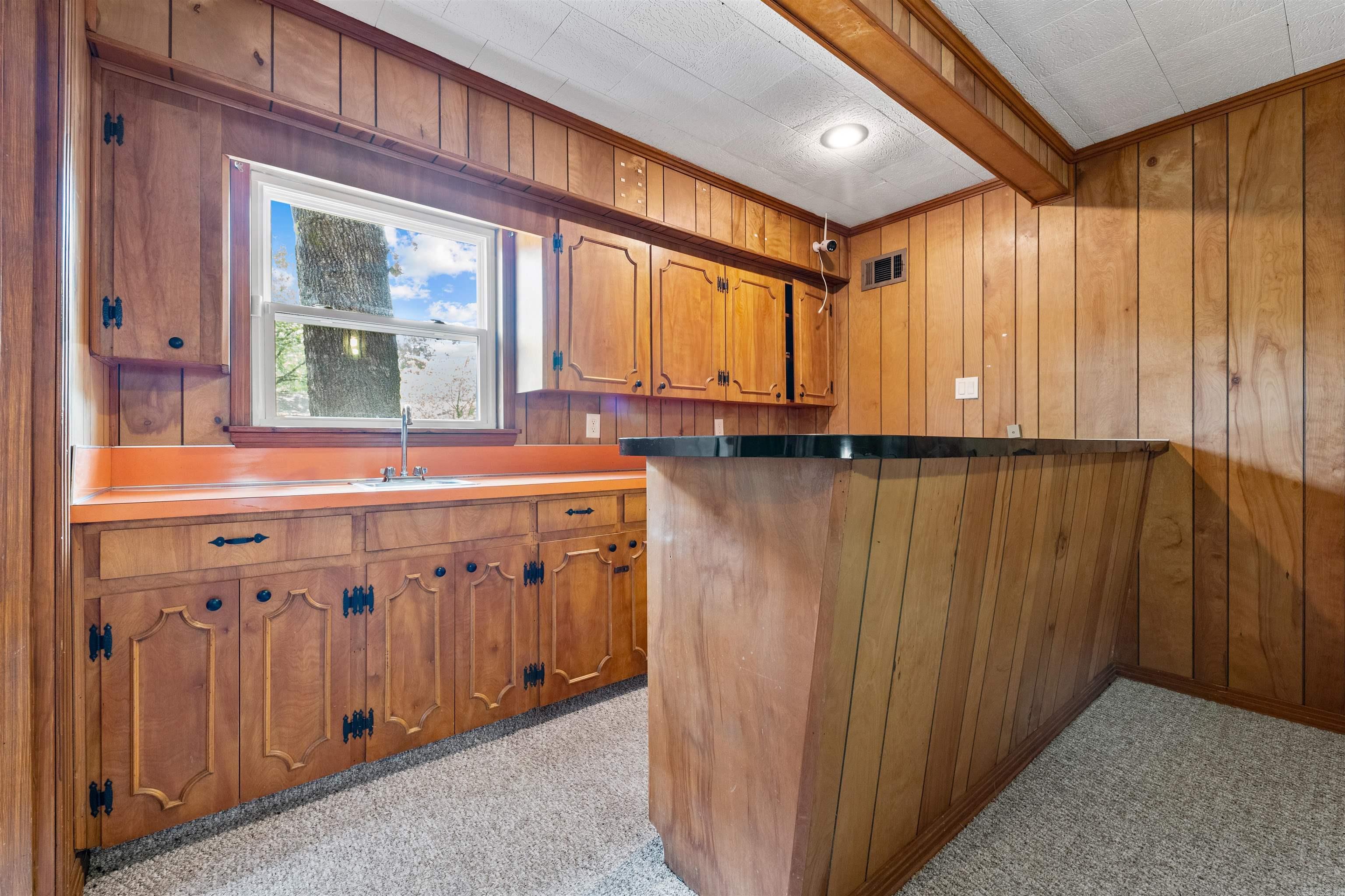 LAKEWOOD NE - Residential