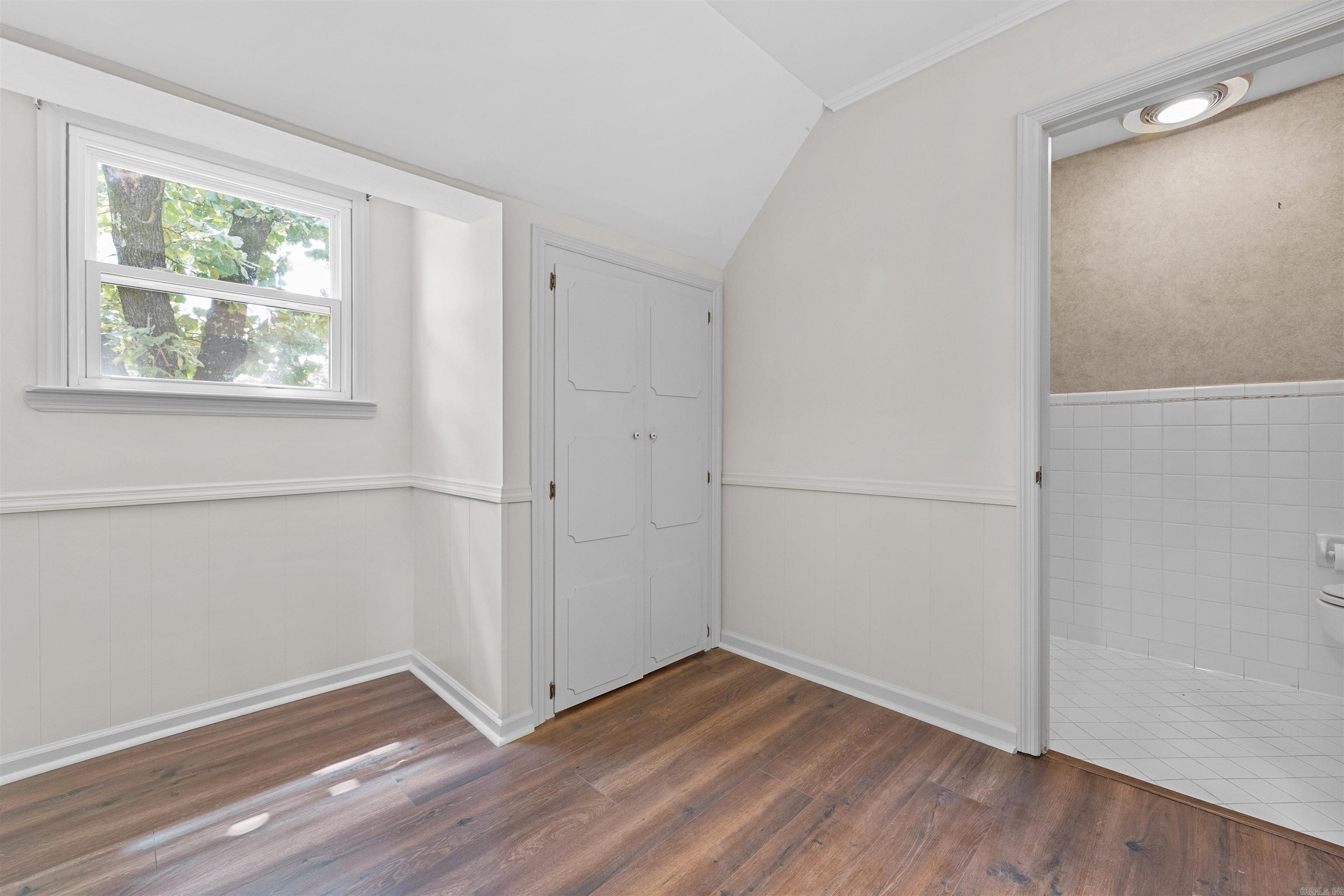 LAKEWOOD NE - Residential