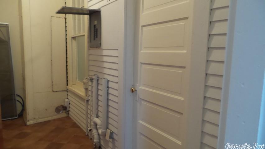 Holts Industrial - Residential Lease