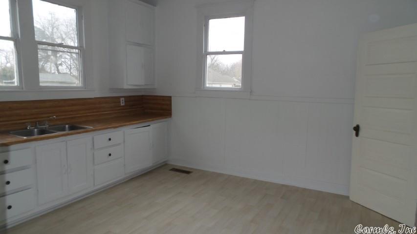 Holts Industrial - Residential Lease