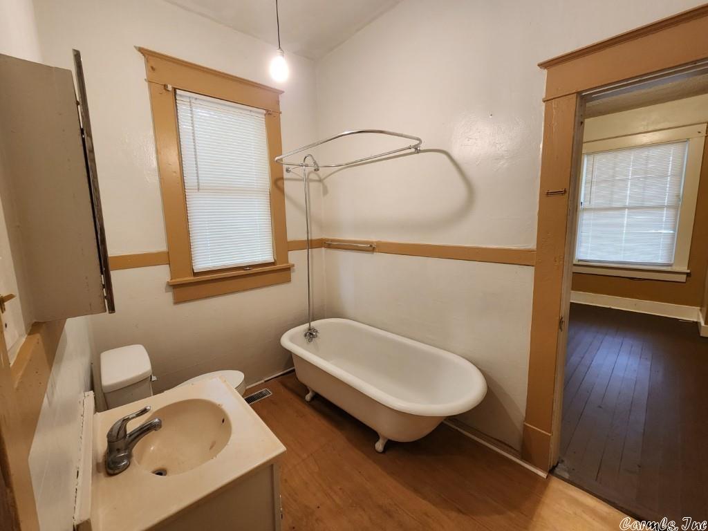 Holts Industrial - Residential Lease