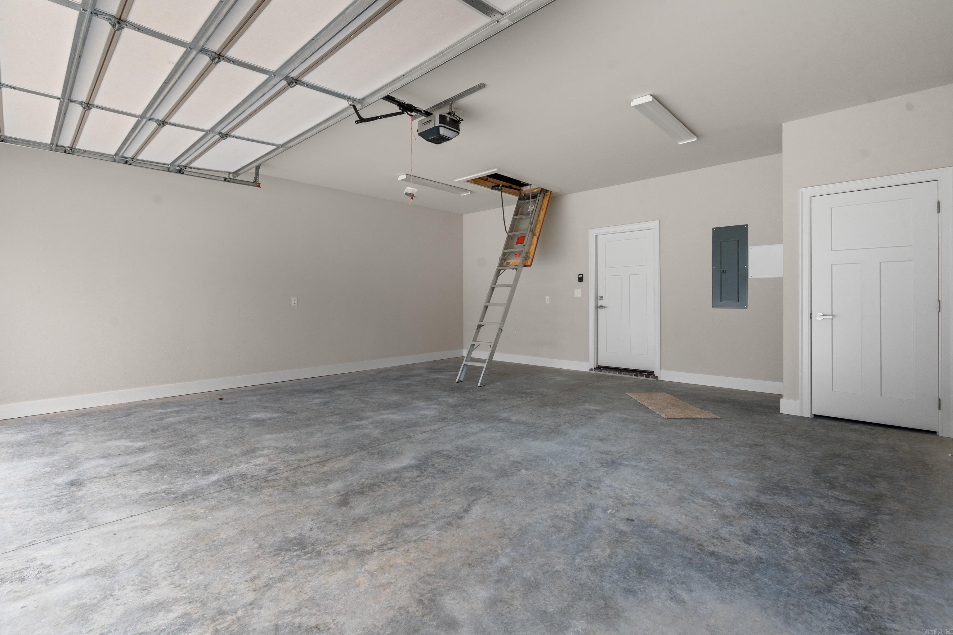 Maderas Gardens Villas - Residential