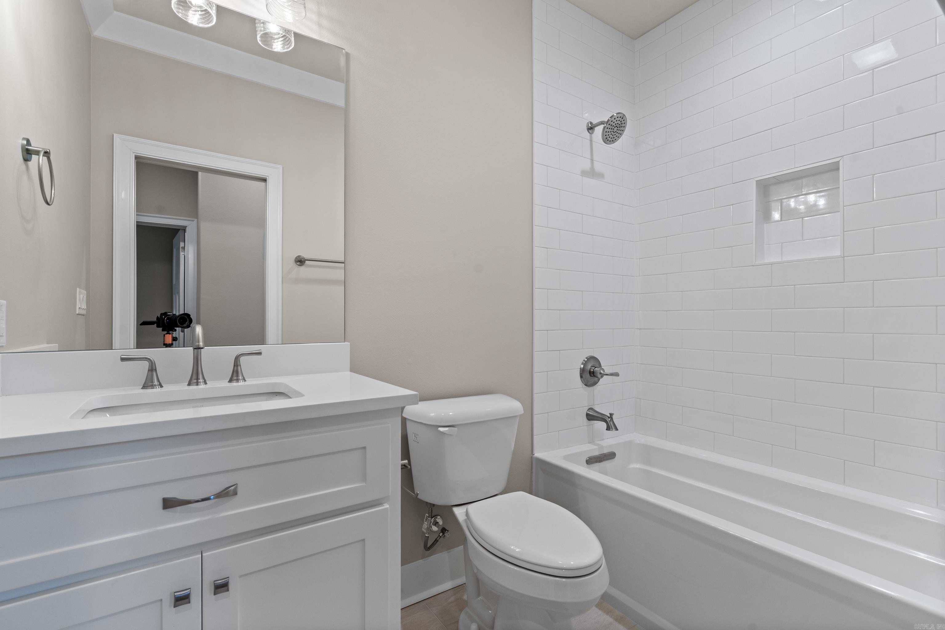 Maderas Gardens Villas - Residential