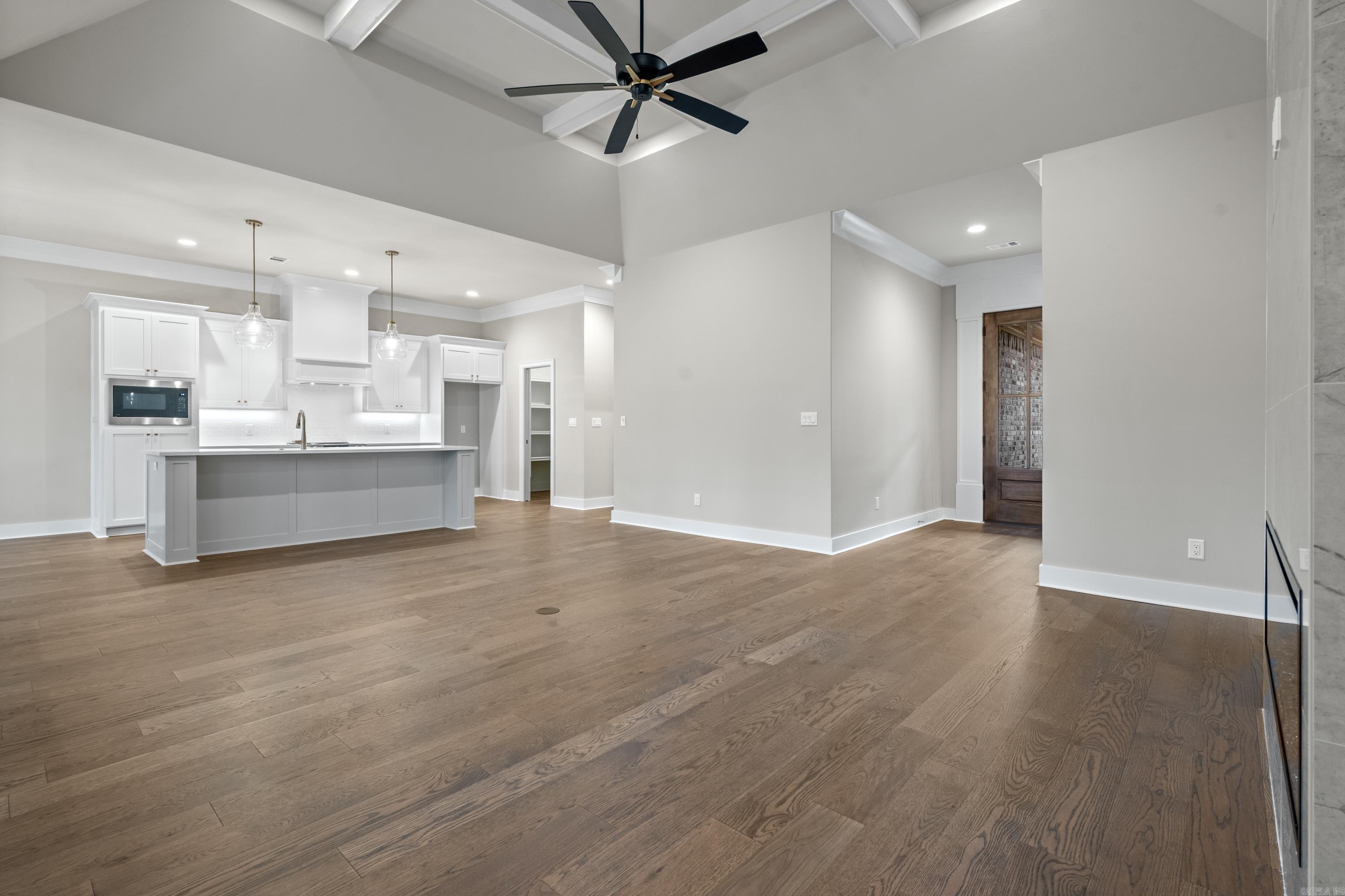 Maderas Gardens Villas - Residential