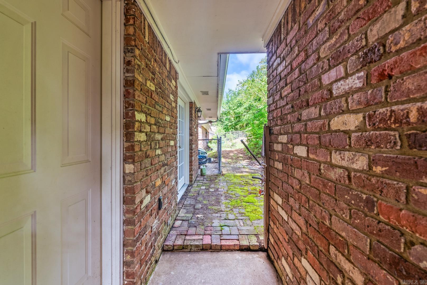 SHANNON HILLS EAST - Residential