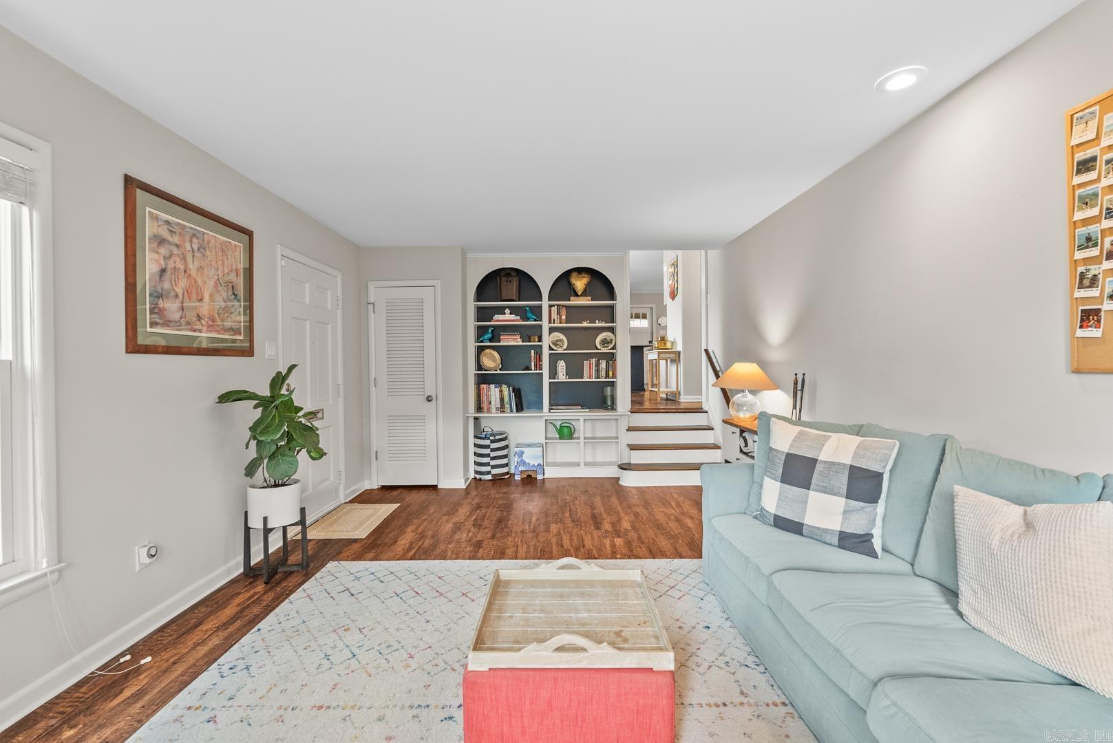 SHANNON HILLS EAST - Residential