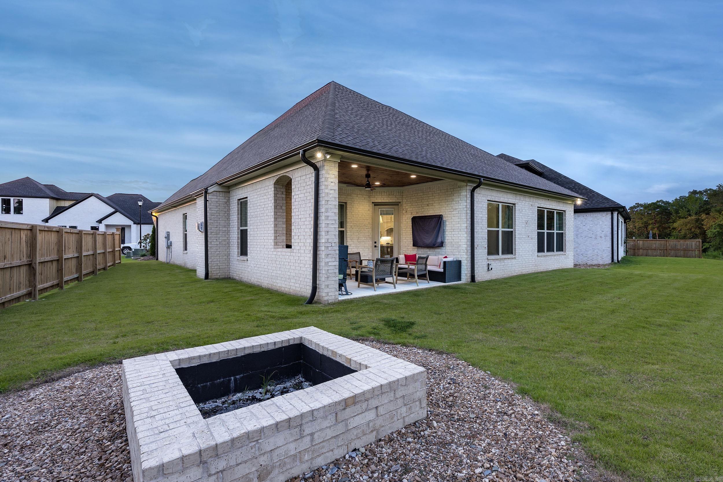 FLETCHER VALLEY "FLETCHER RIDGE" - Residential