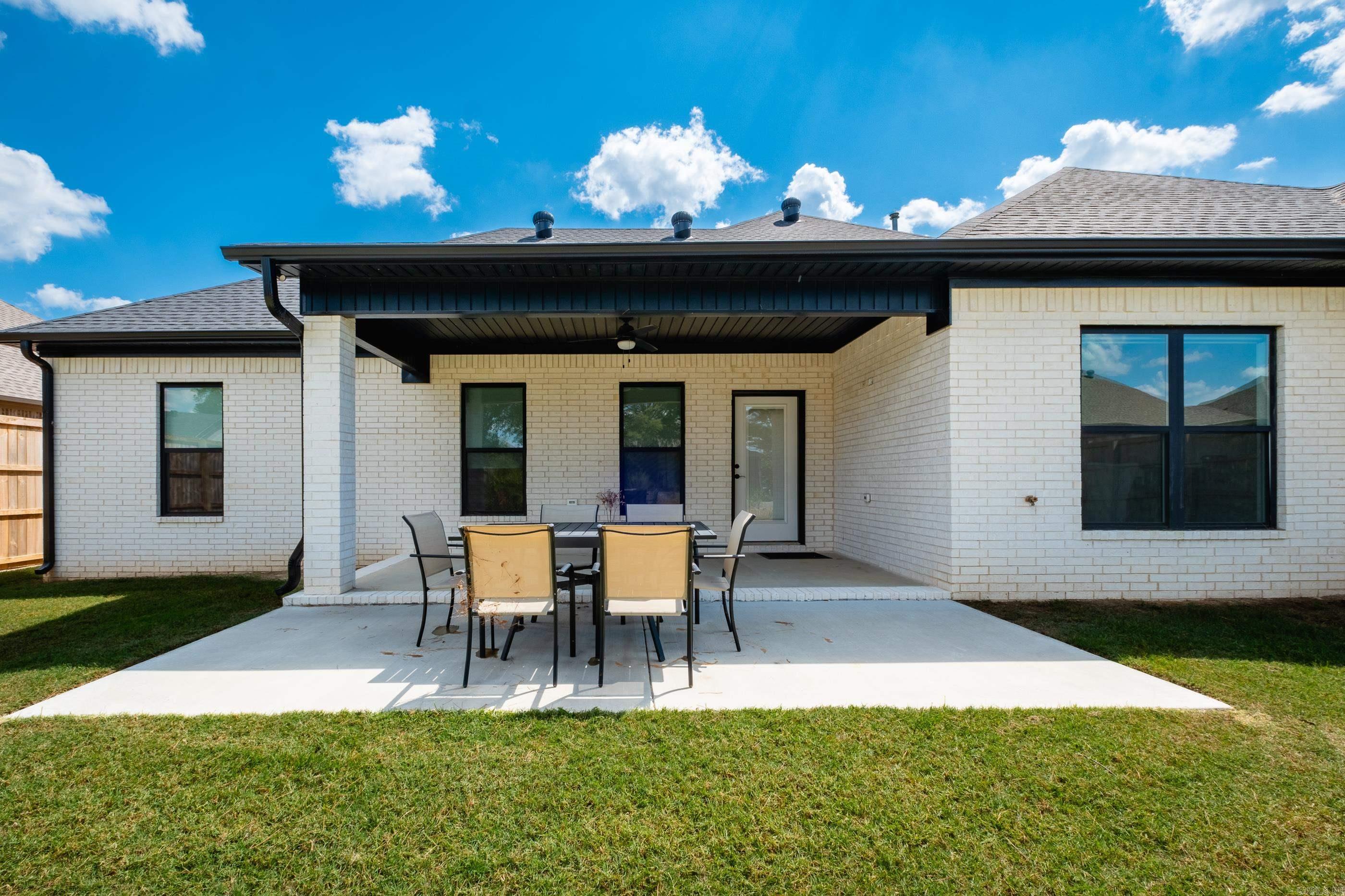 IVY PLACE - Residential