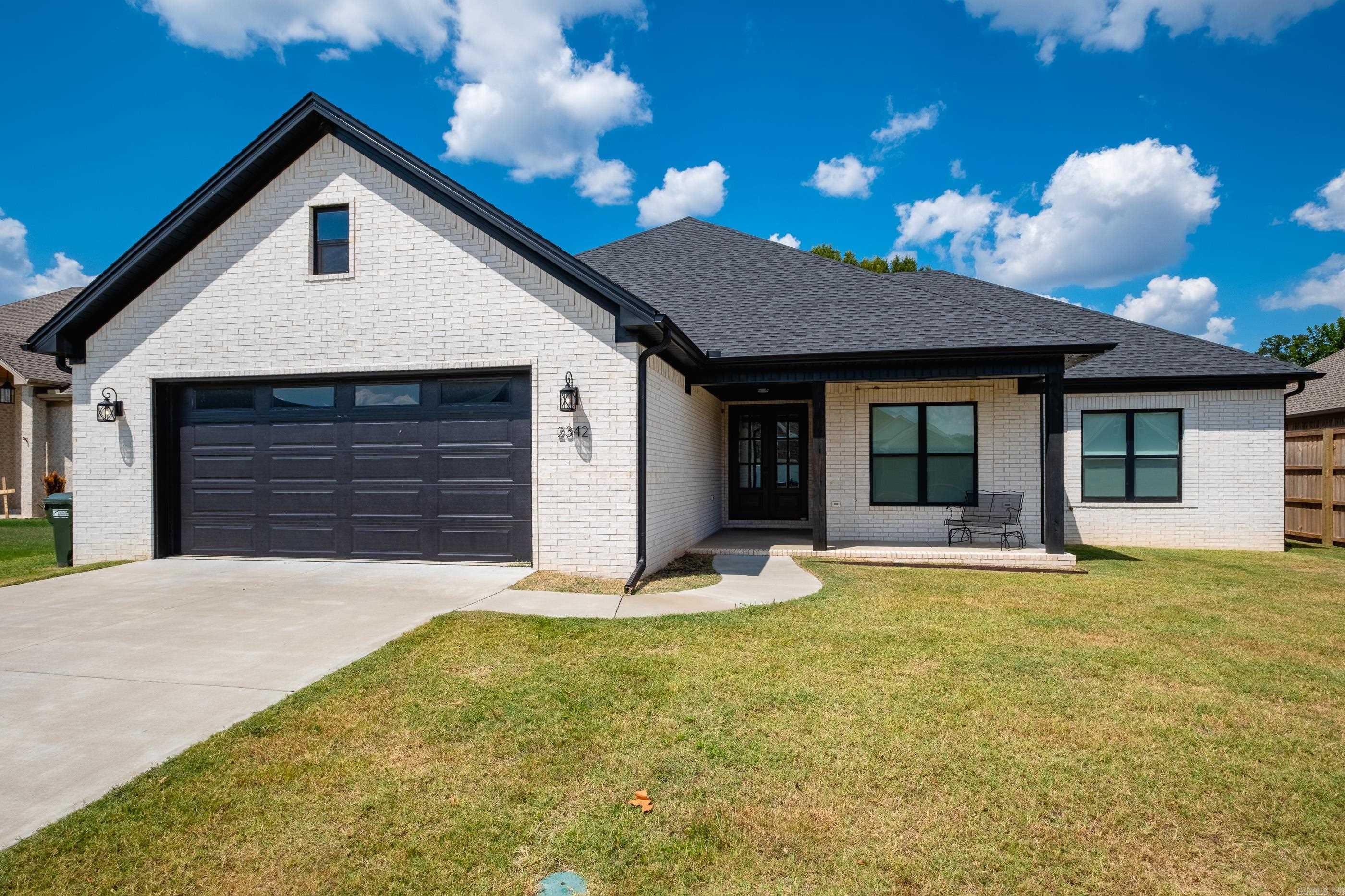 IVY PLACE - Residential