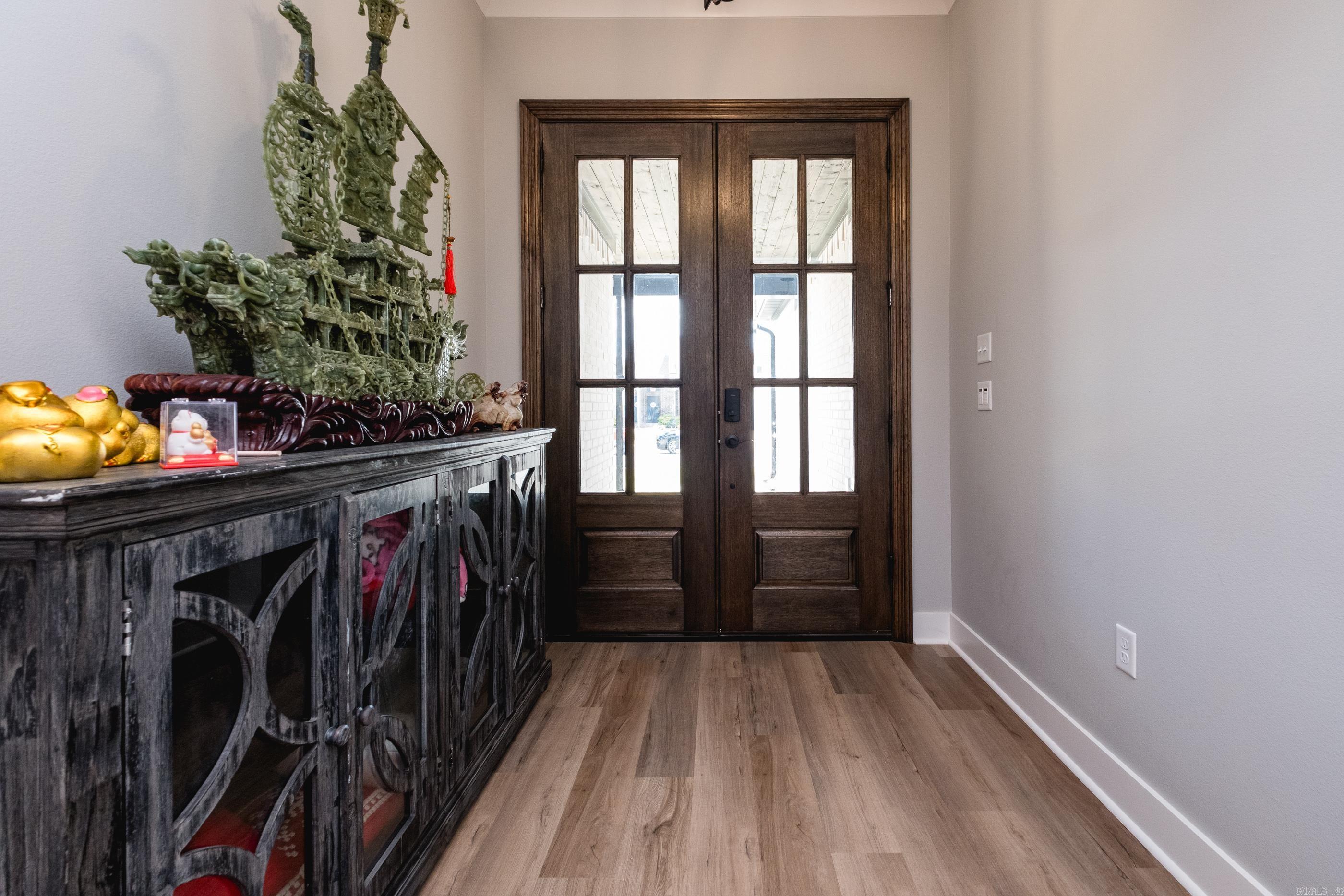 IVY PLACE - Residential