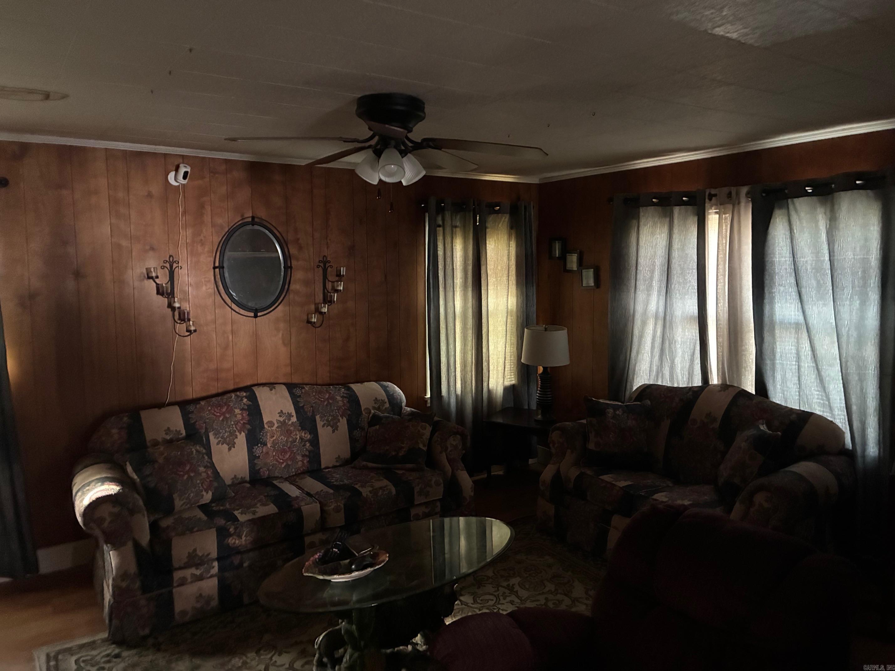 AUSTIN & TAYLOR TRIPLET RES - Residential