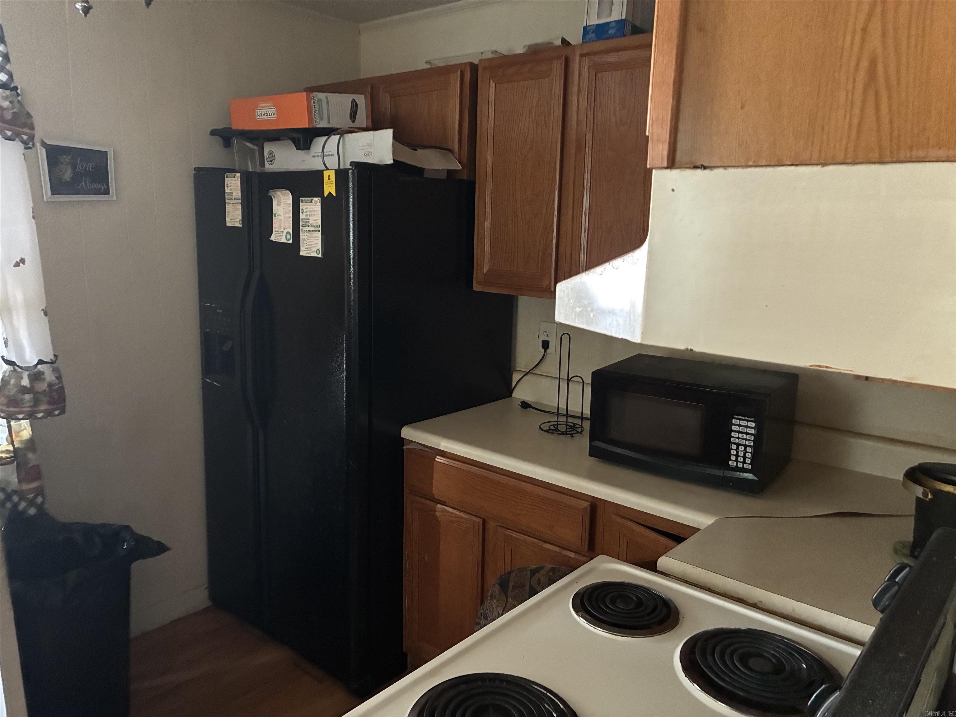 AUSTIN & TAYLOR TRIPLET RES - Residential