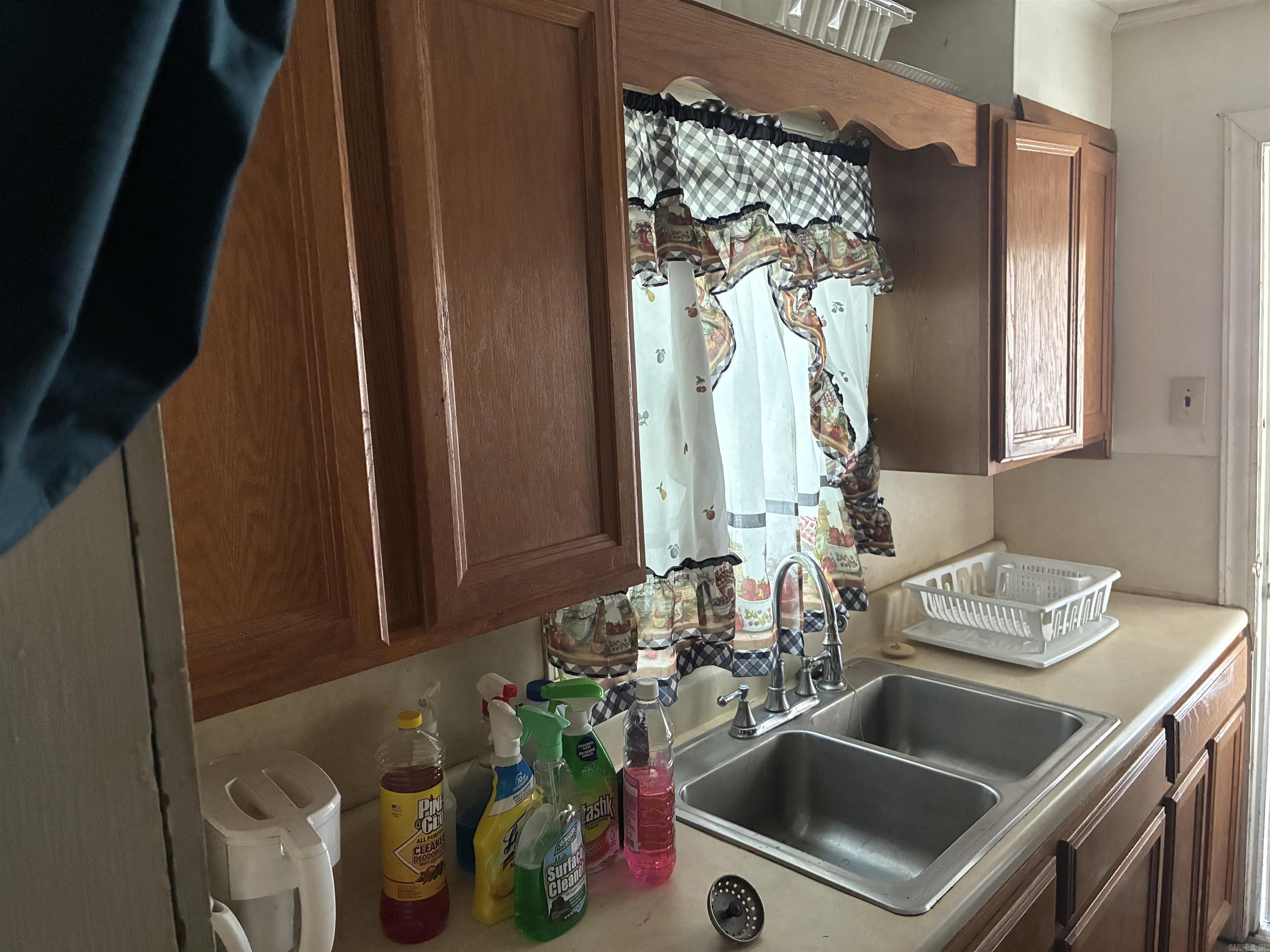 AUSTIN & TAYLOR TRIPLET RES - Residential