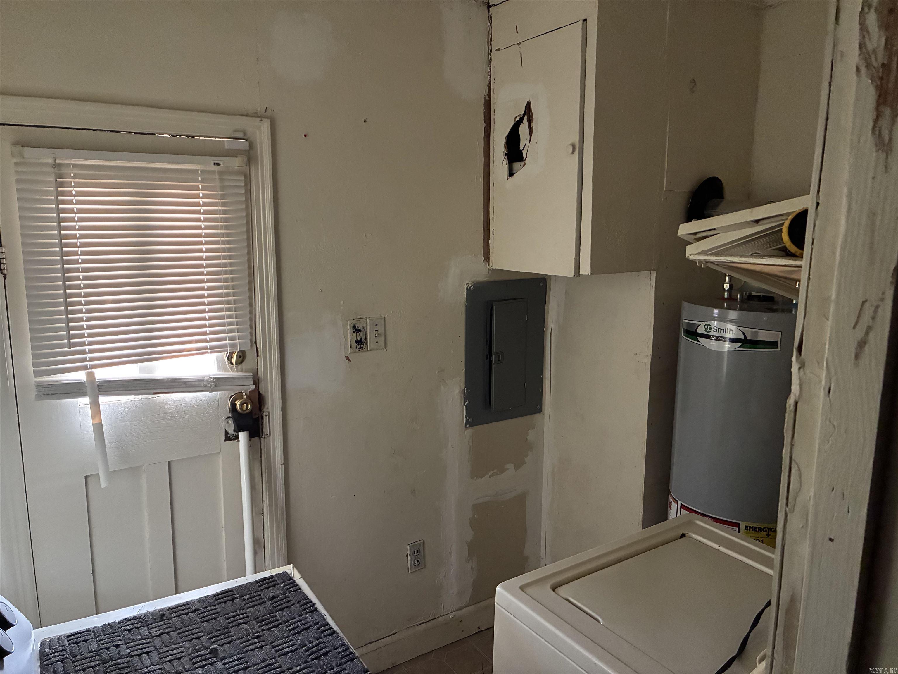 AUSTIN & TAYLOR TRIPLET RES - Residential