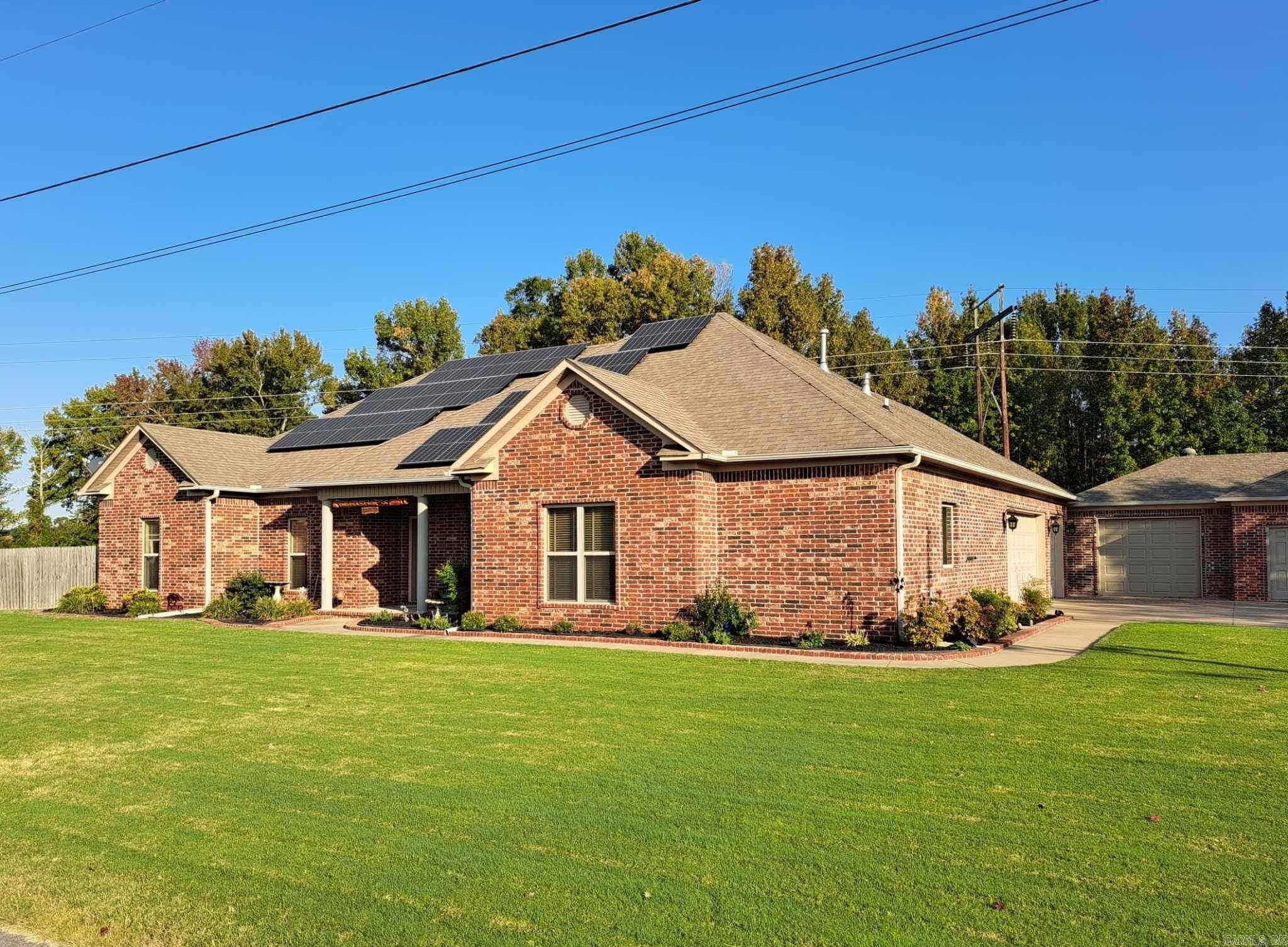 HILL COUNTRY EST - Residential