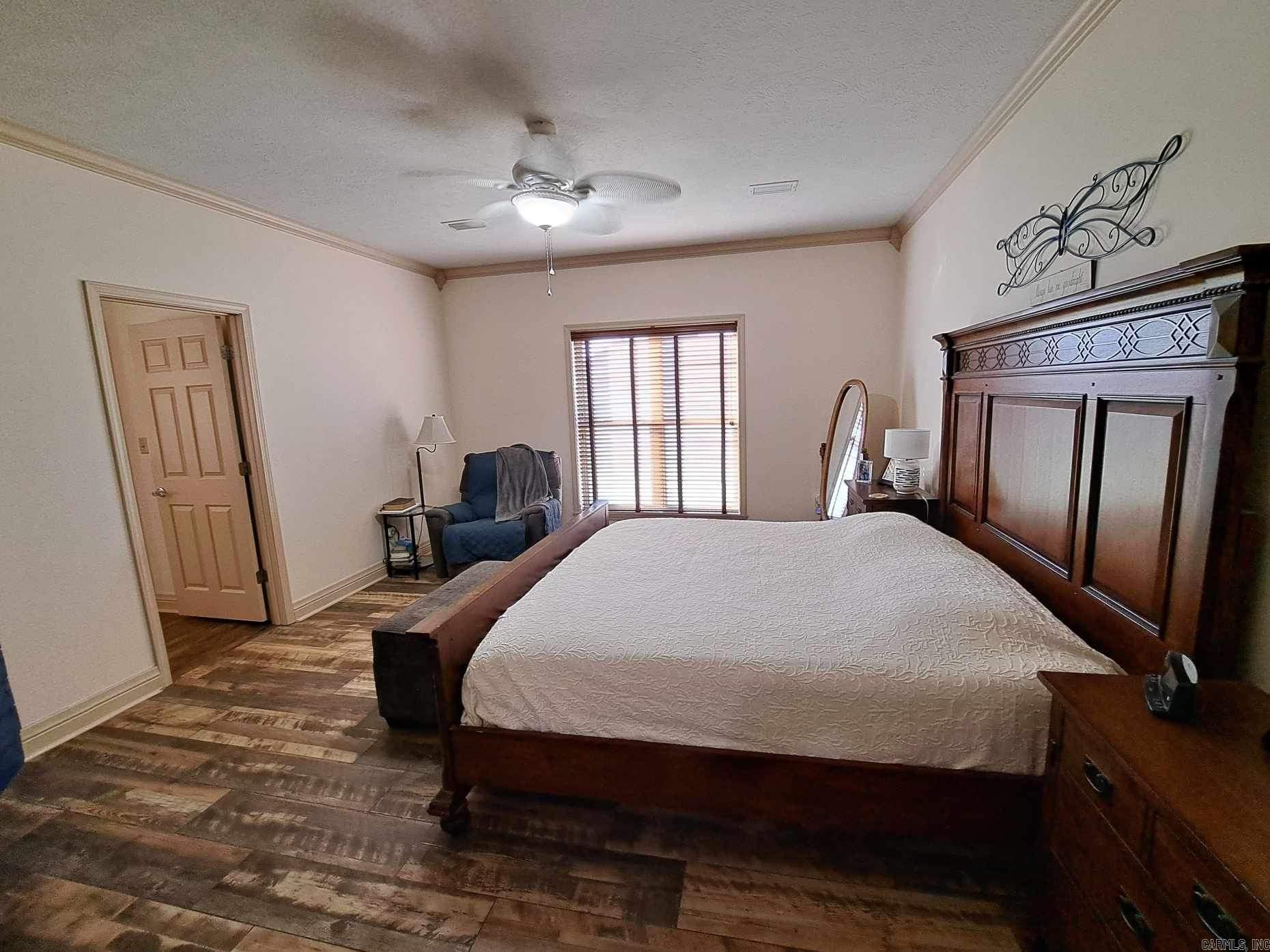 HILL COUNTRY EST - Residential