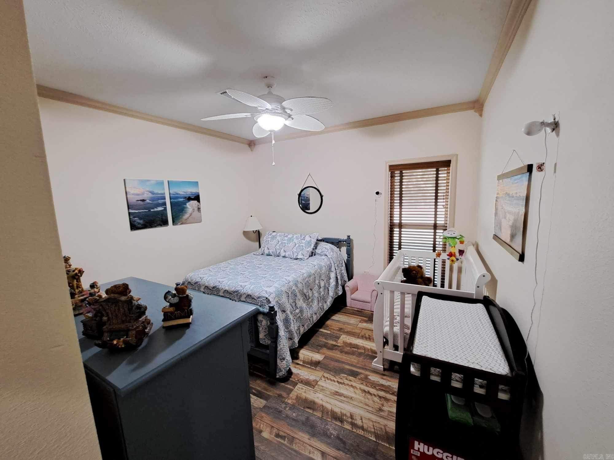 HILL COUNTRY EST - Residential