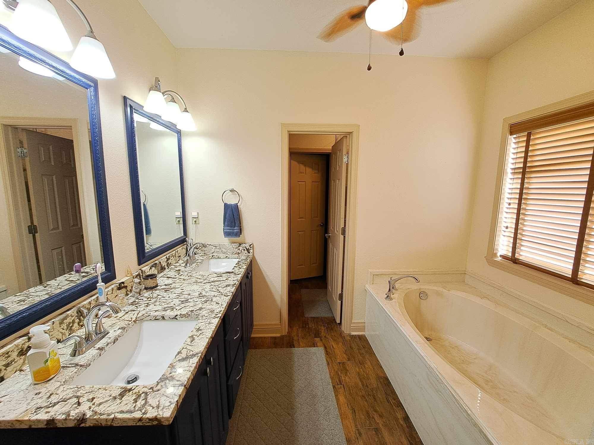 HILL COUNTRY EST - Residential
