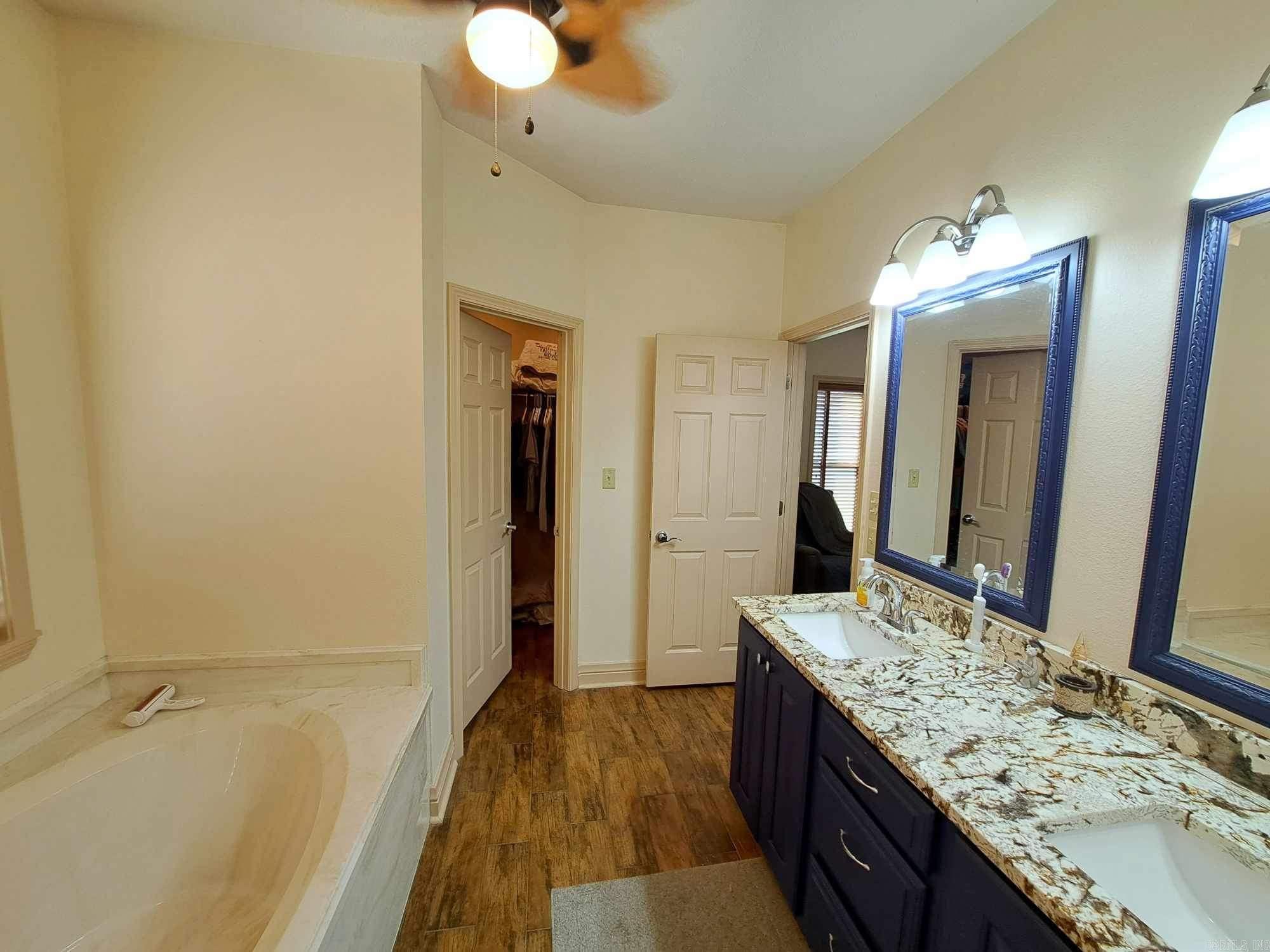 HILL COUNTRY EST - Residential
