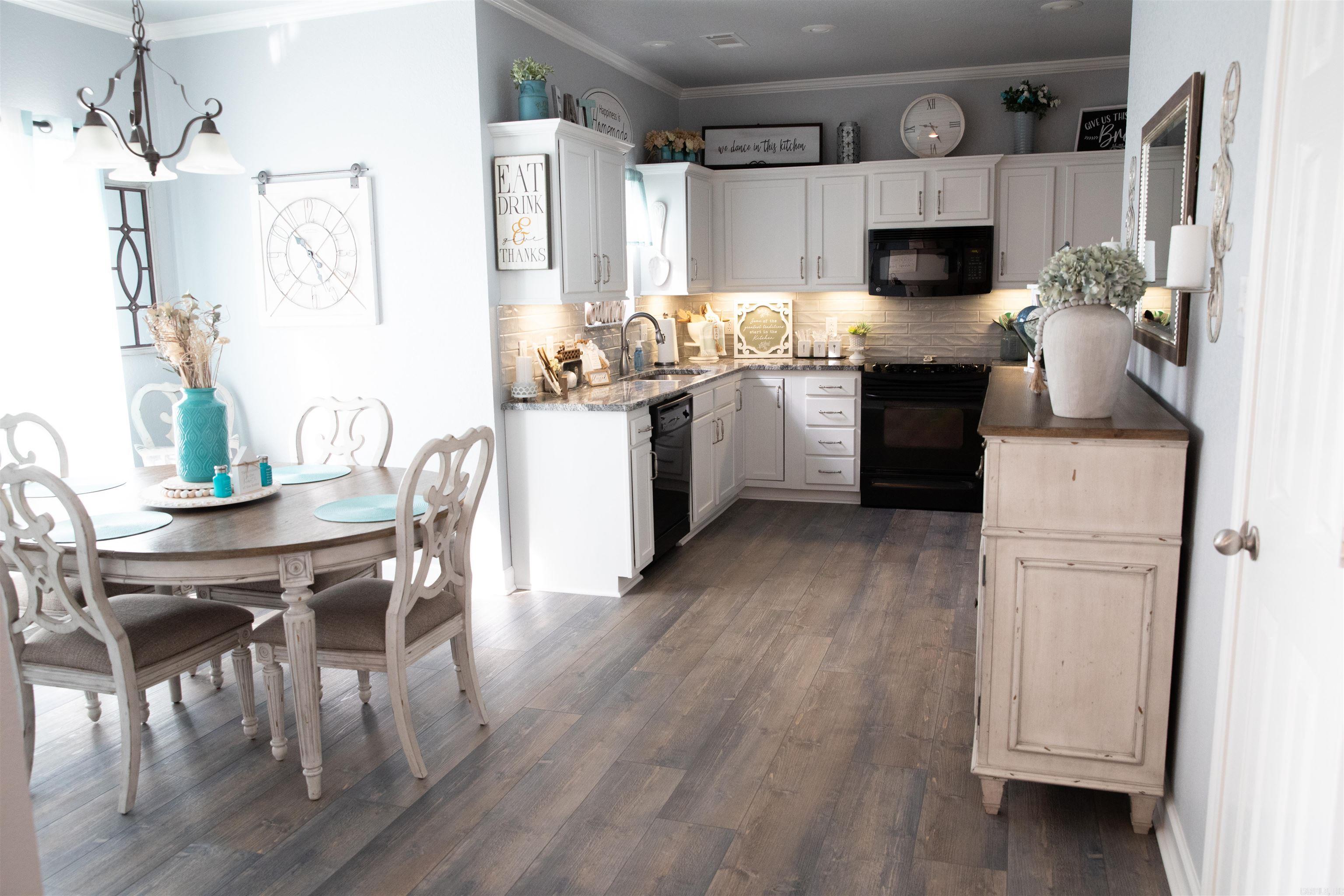 KESSINGER PLACE - Residential