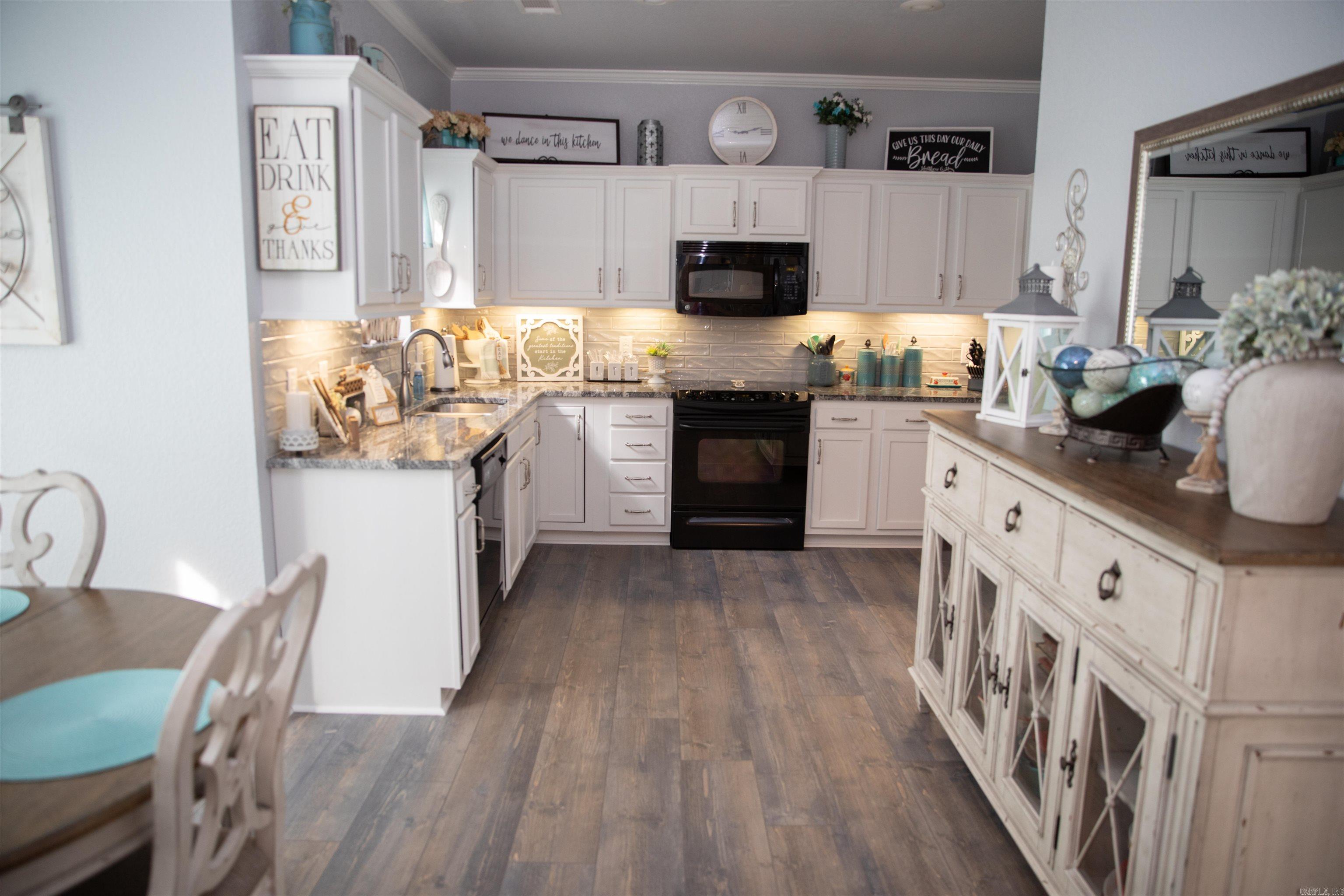 KESSINGER PLACE - Residential