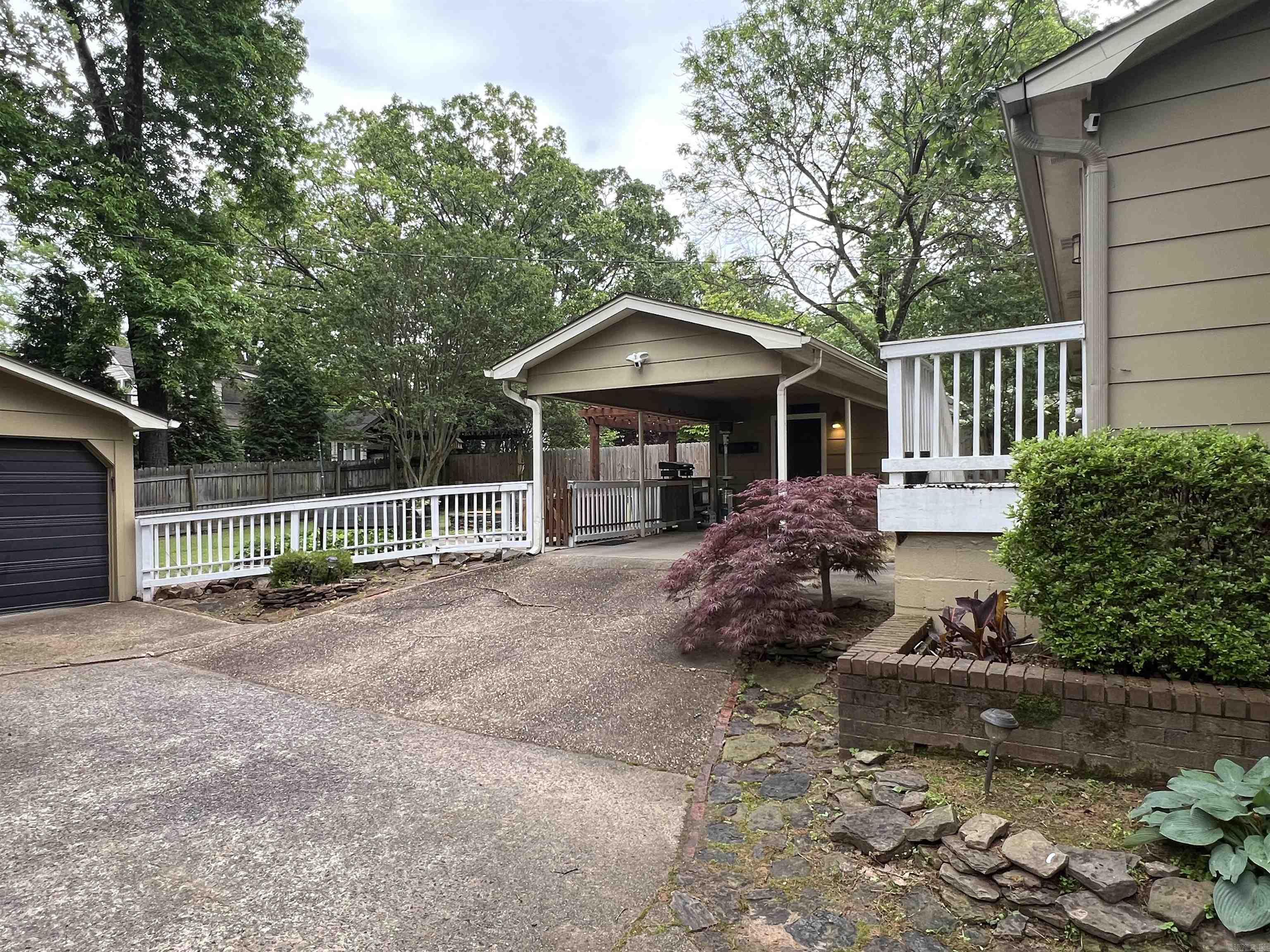 Hollywood - Residential