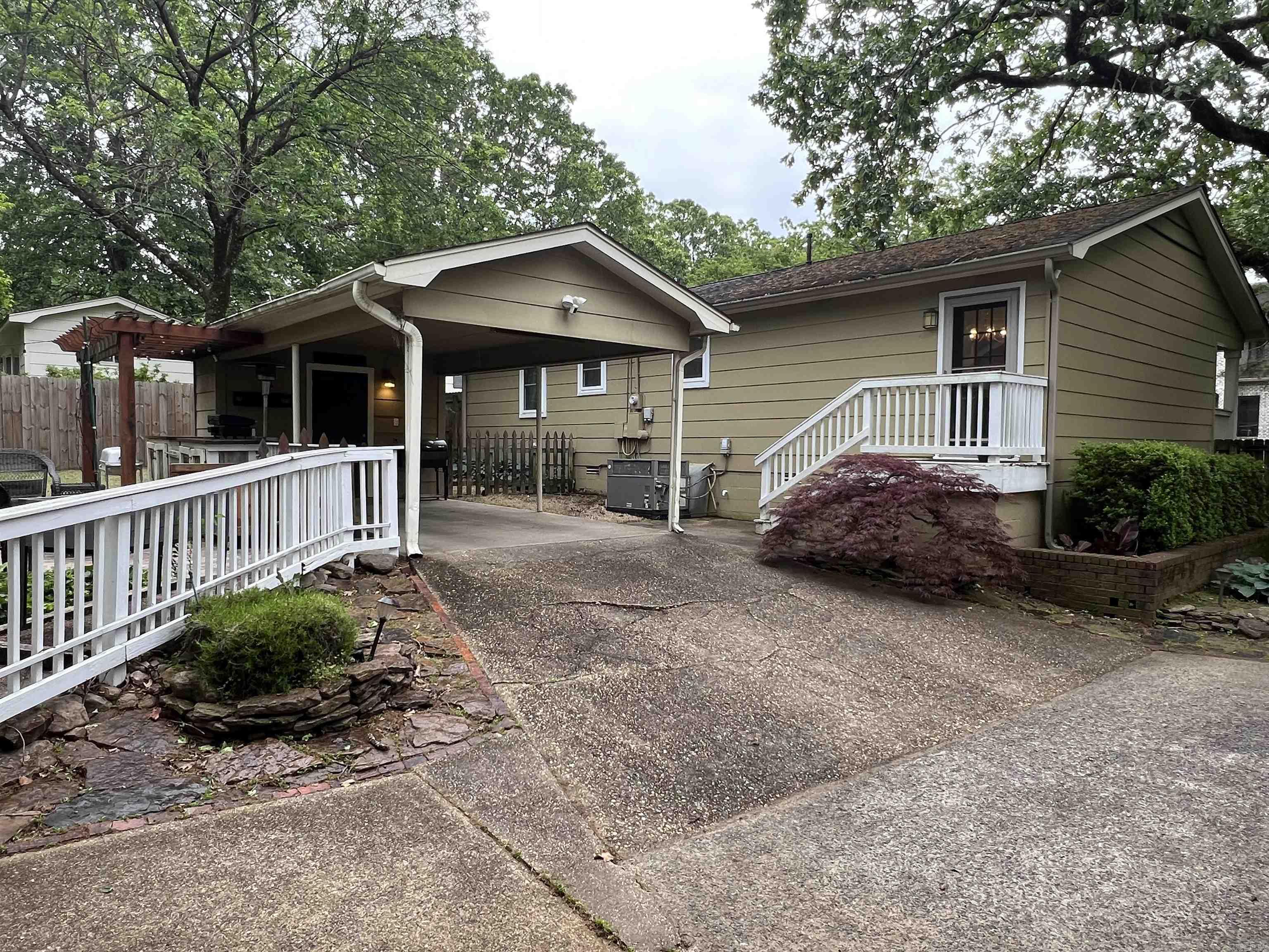 Hollywood - Residential