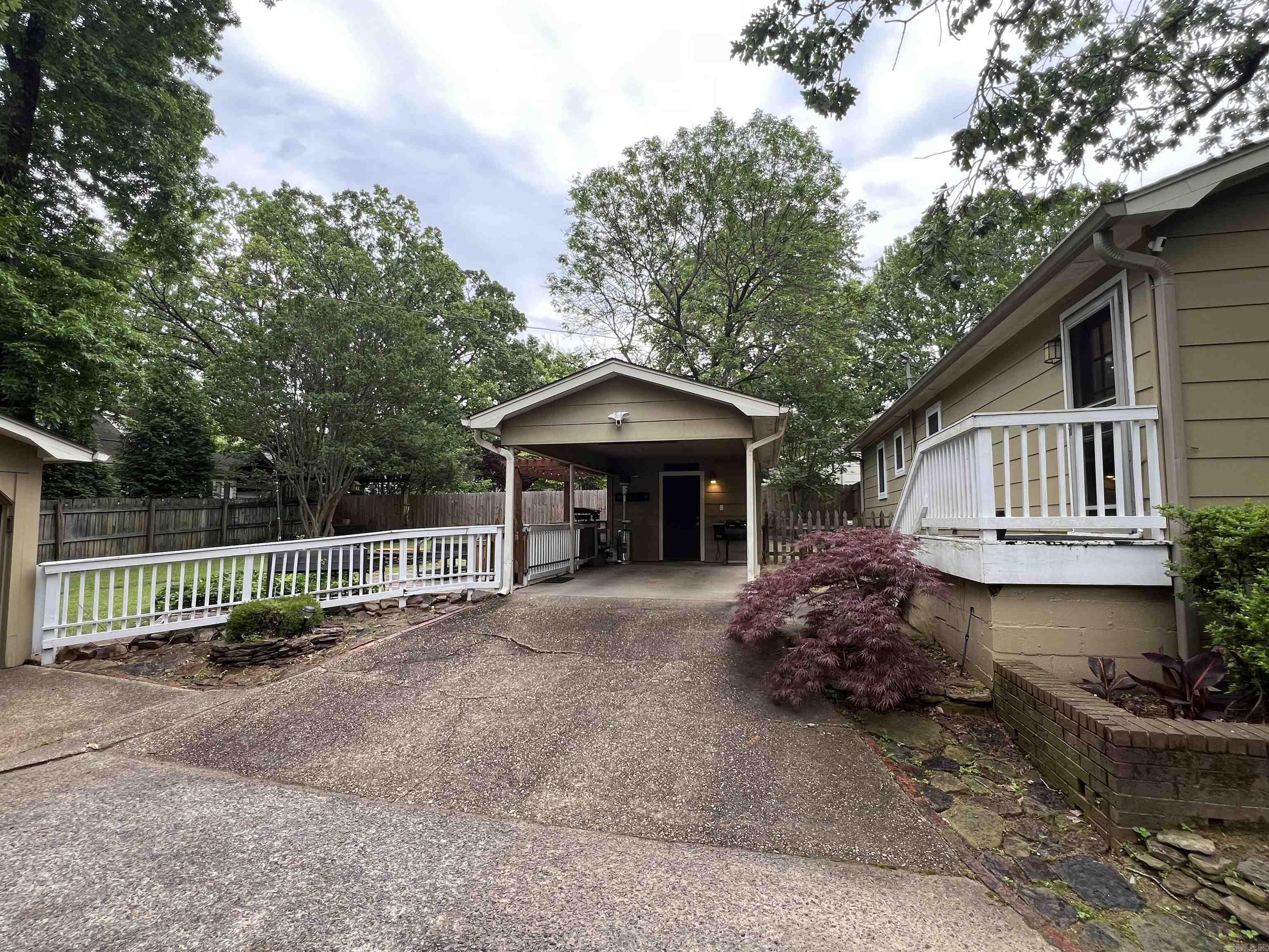 Hollywood - Residential