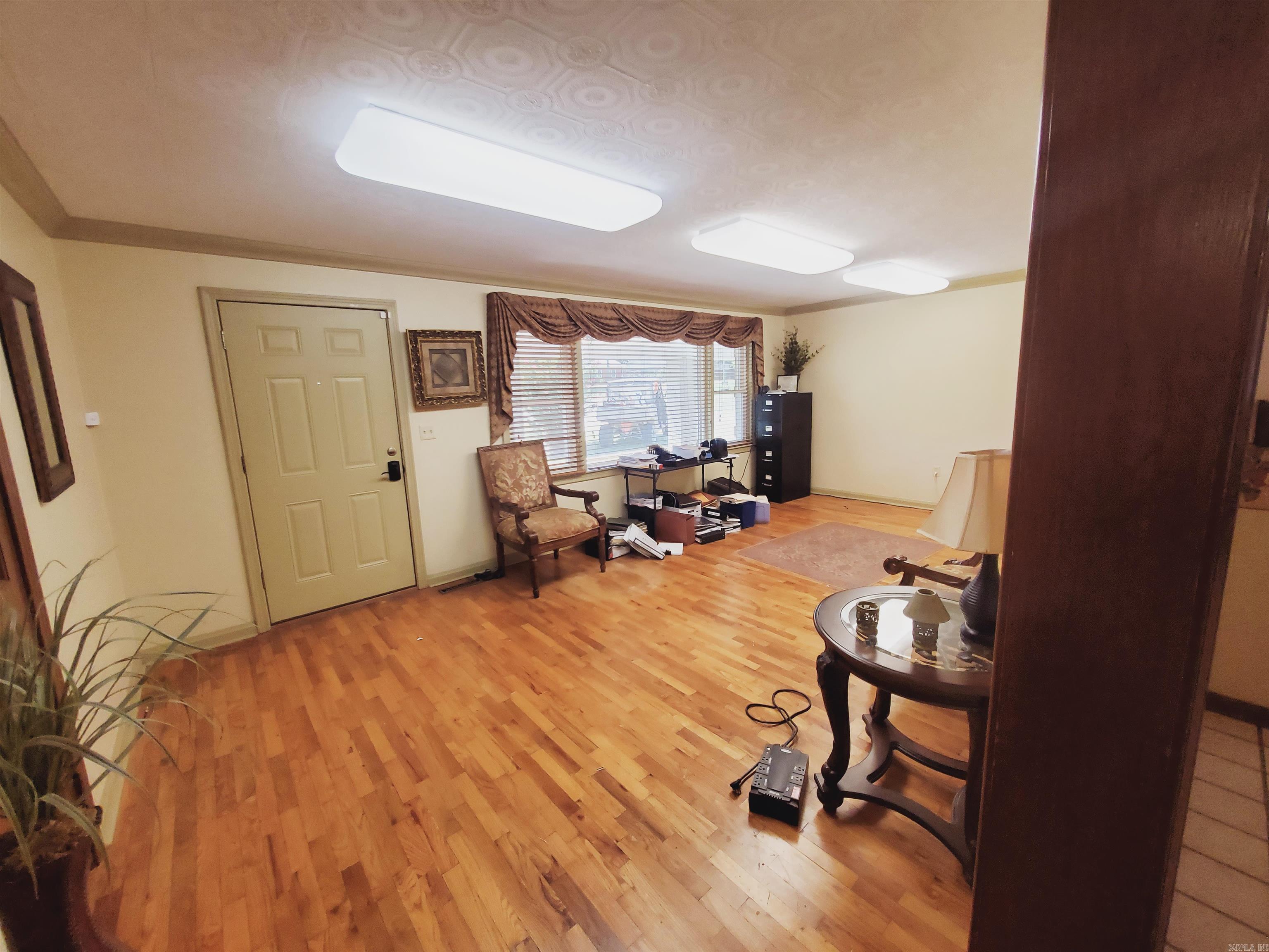 M&B PIGGOTT 2-20-8 - Residential