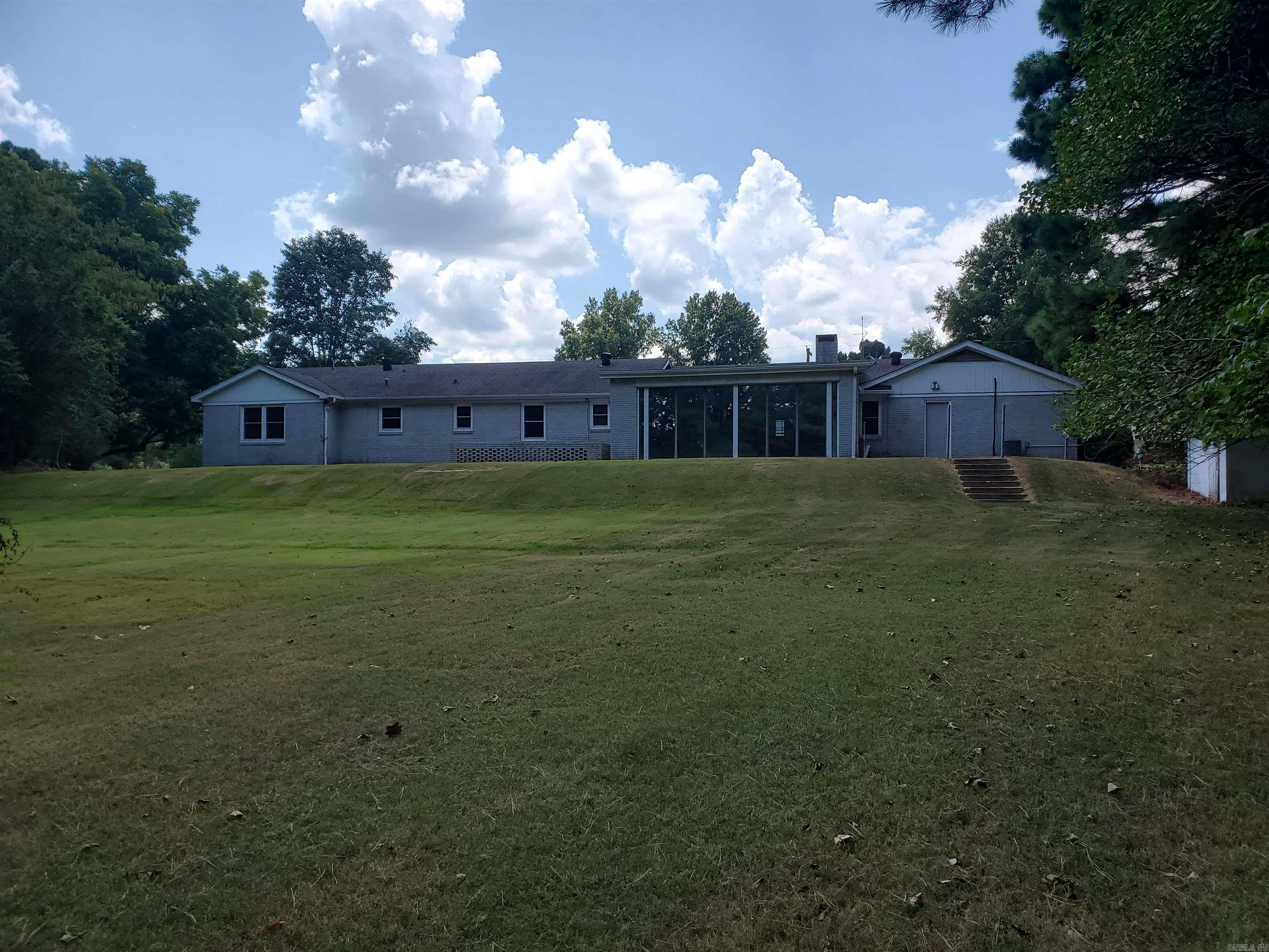 M&B PIGGOTT 2-20-8 - Residential