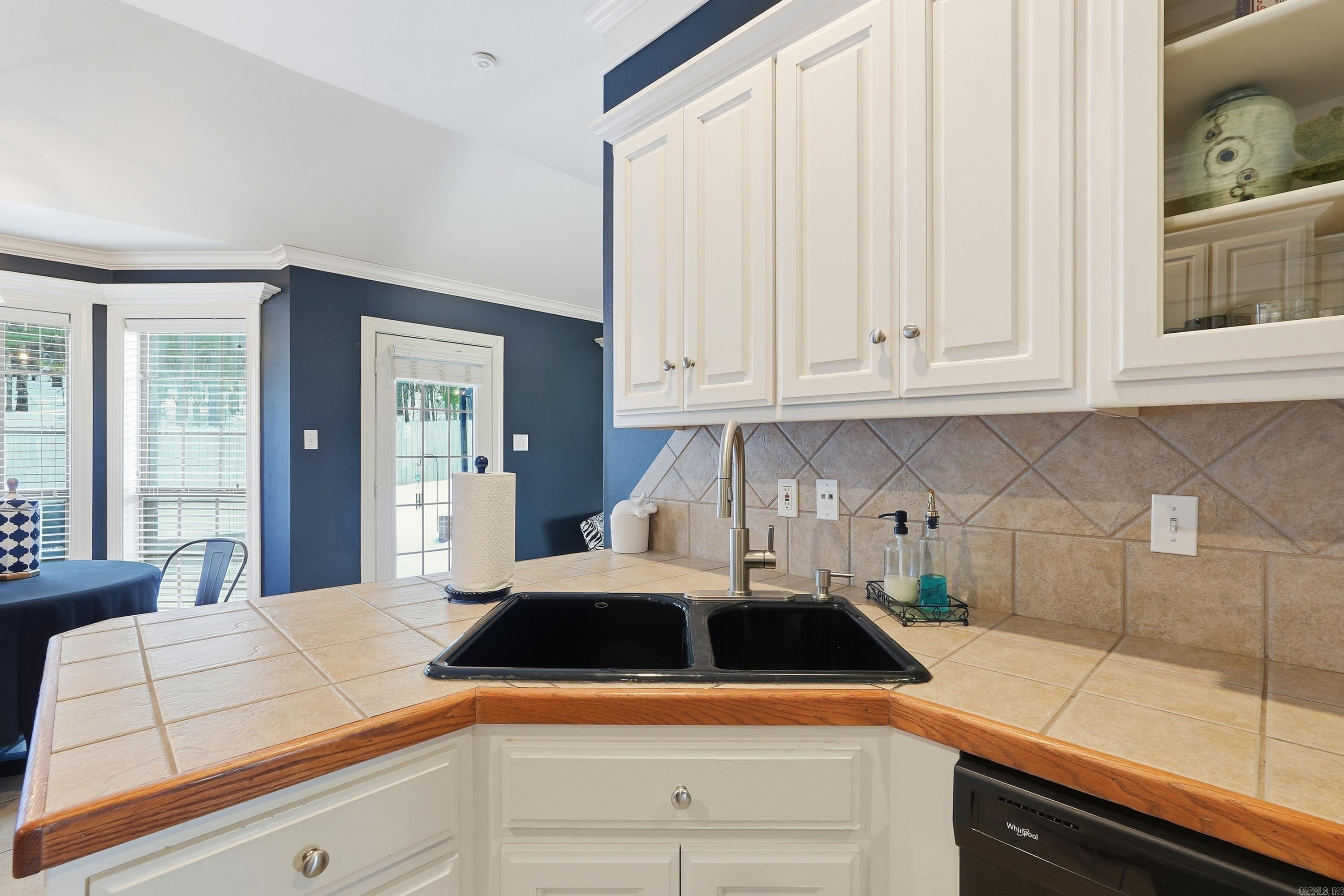 COUNTRY CLUB OF ARK THE - Residential